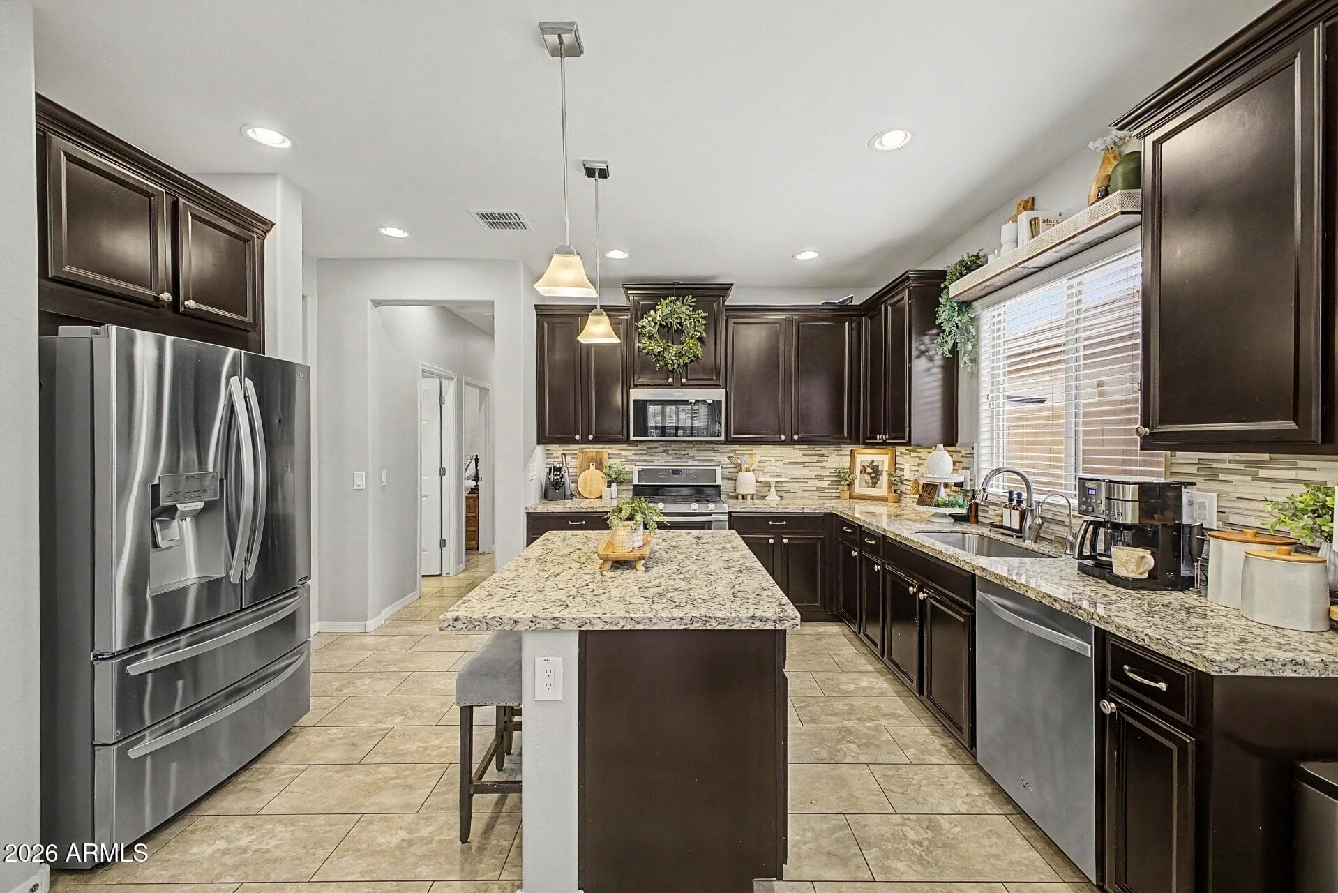 18538 W TURQUOISE AVE - Photo 4