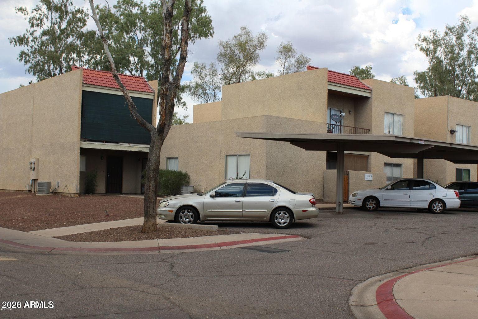 2826 E Marconi Ave — photo 3