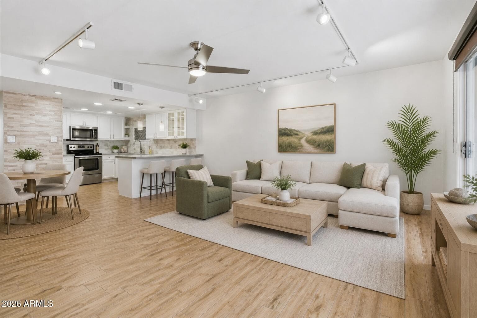 7930 E Camelback Rd 207 — photo 1