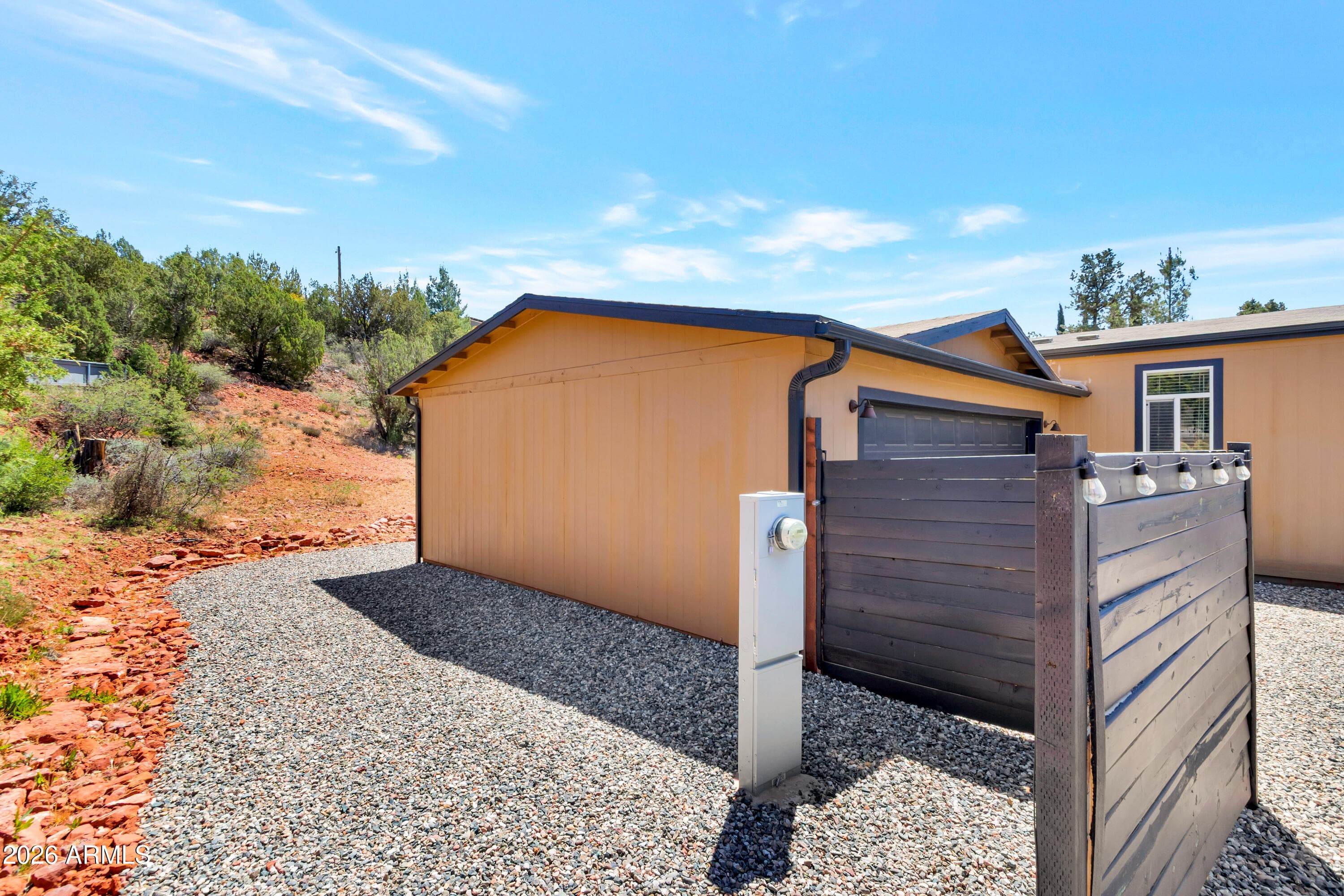 260 Hohokam Dr — photo 1