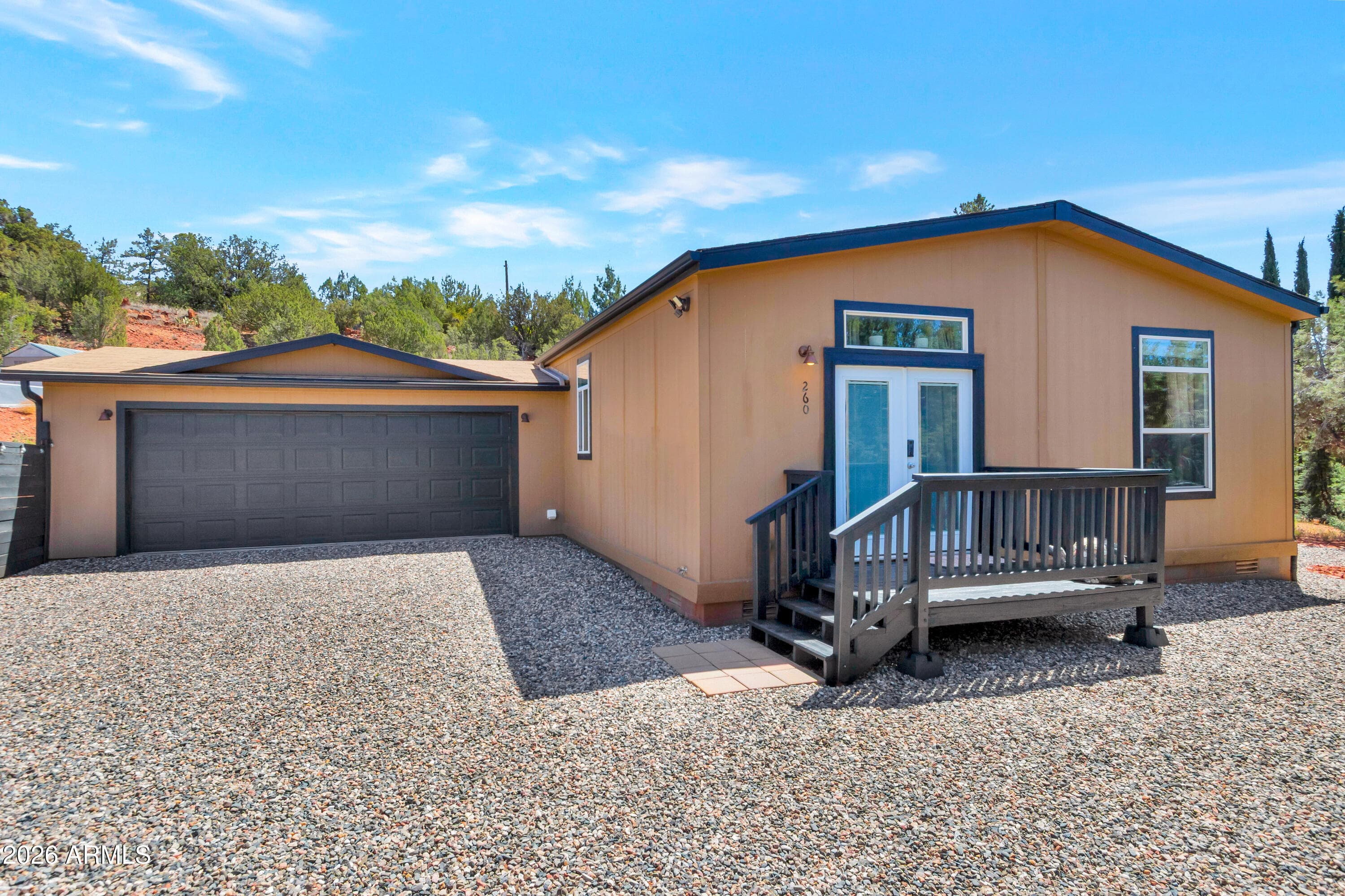 260 Hohokam Dr — photo 2