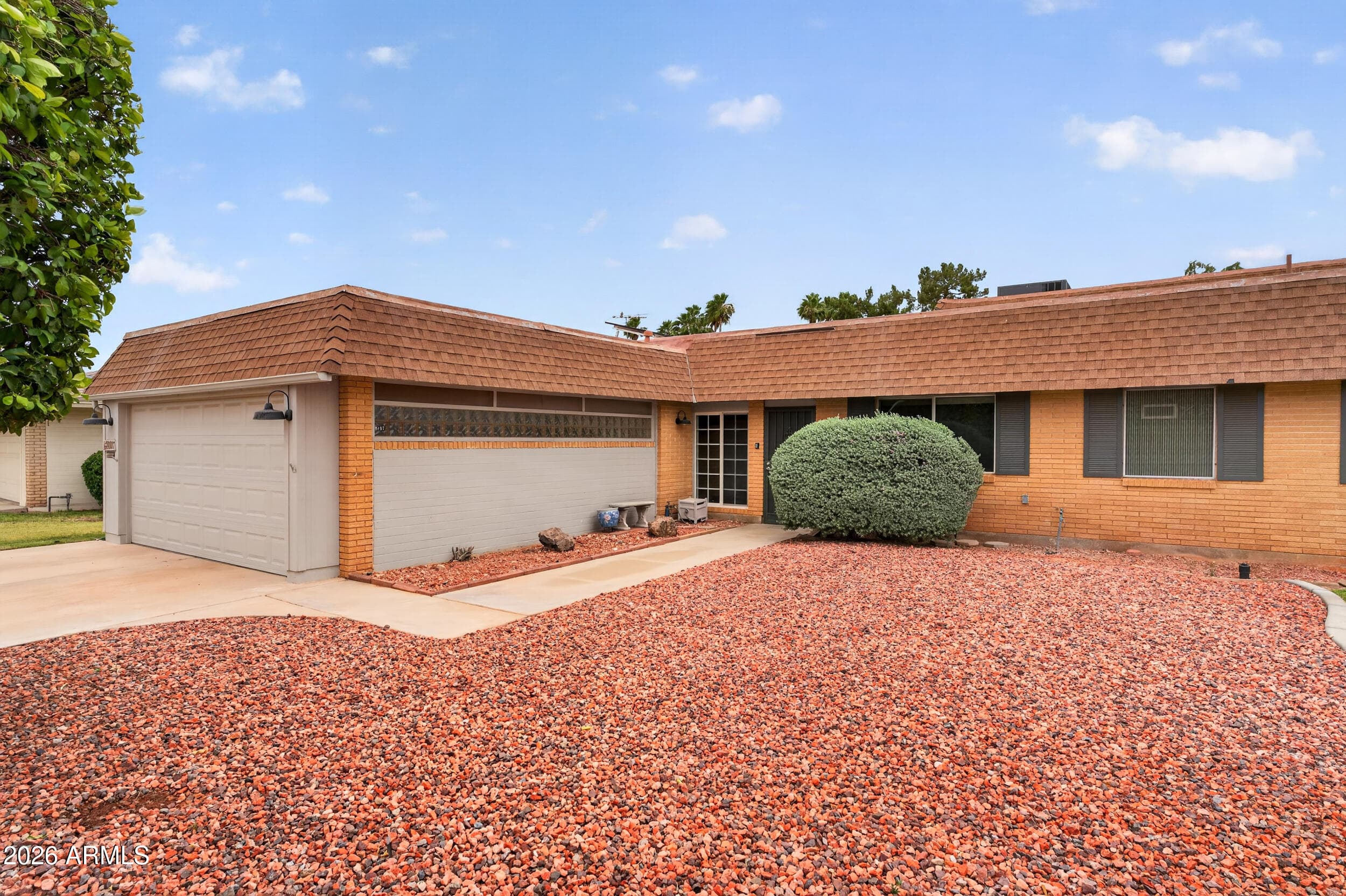 9807 N Balboa Dr — photo 1