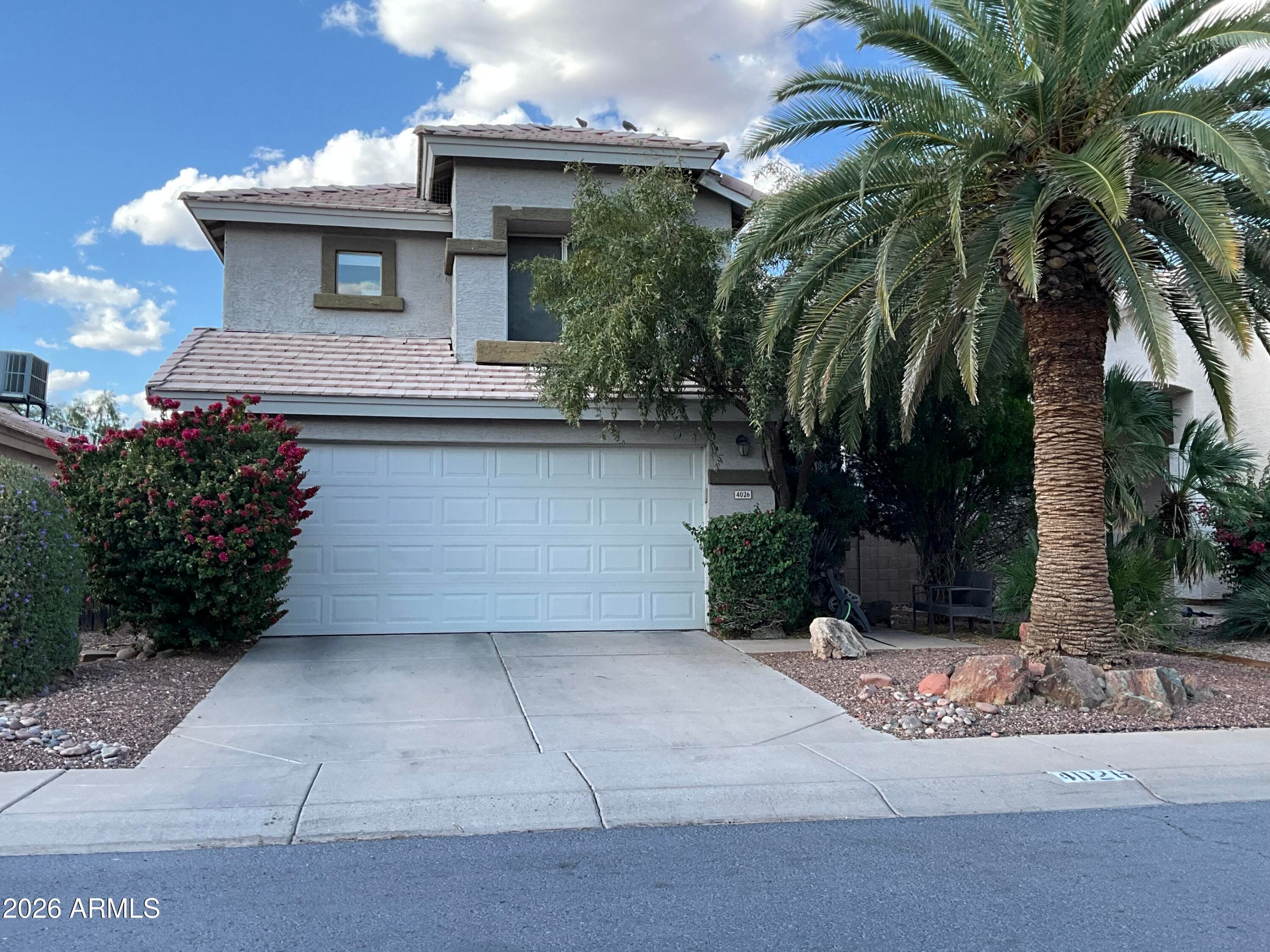4026 E Meadow Dr — photo 1