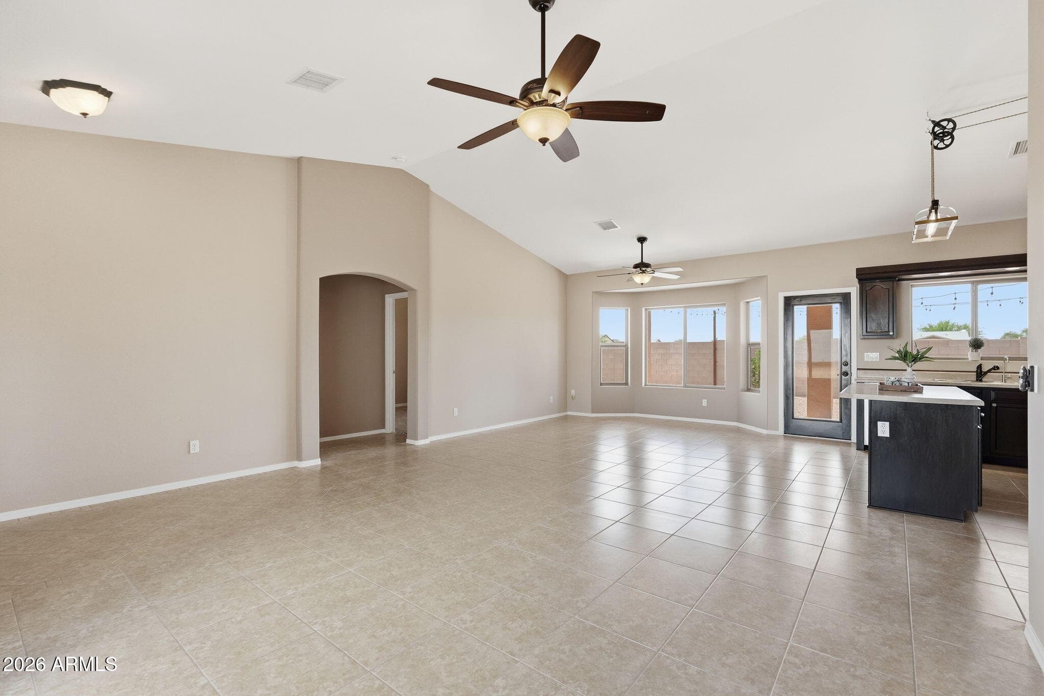 8827 W MAGNUM DR - Photo 5