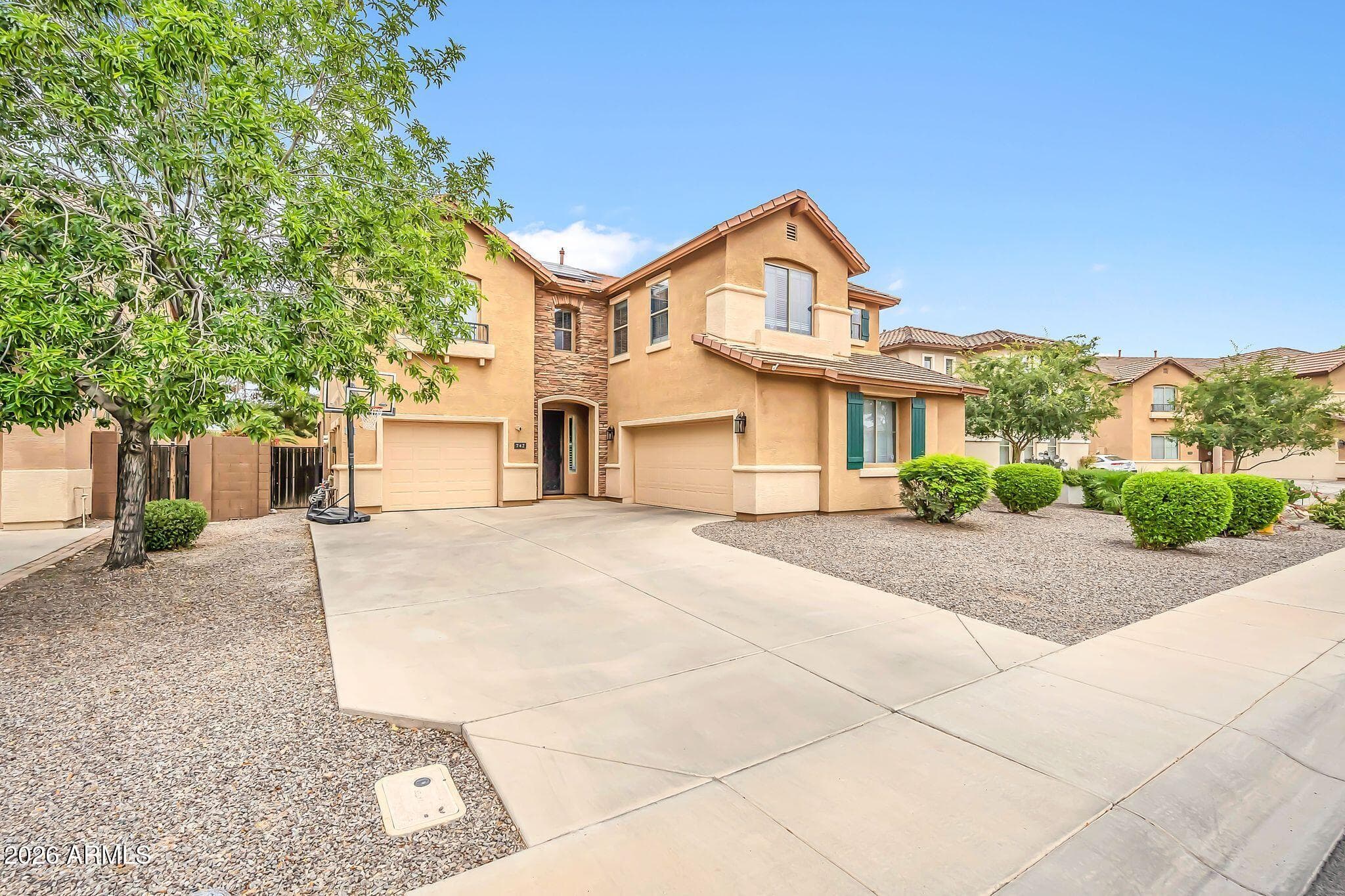742 E KINGBIRD DR - See more photos