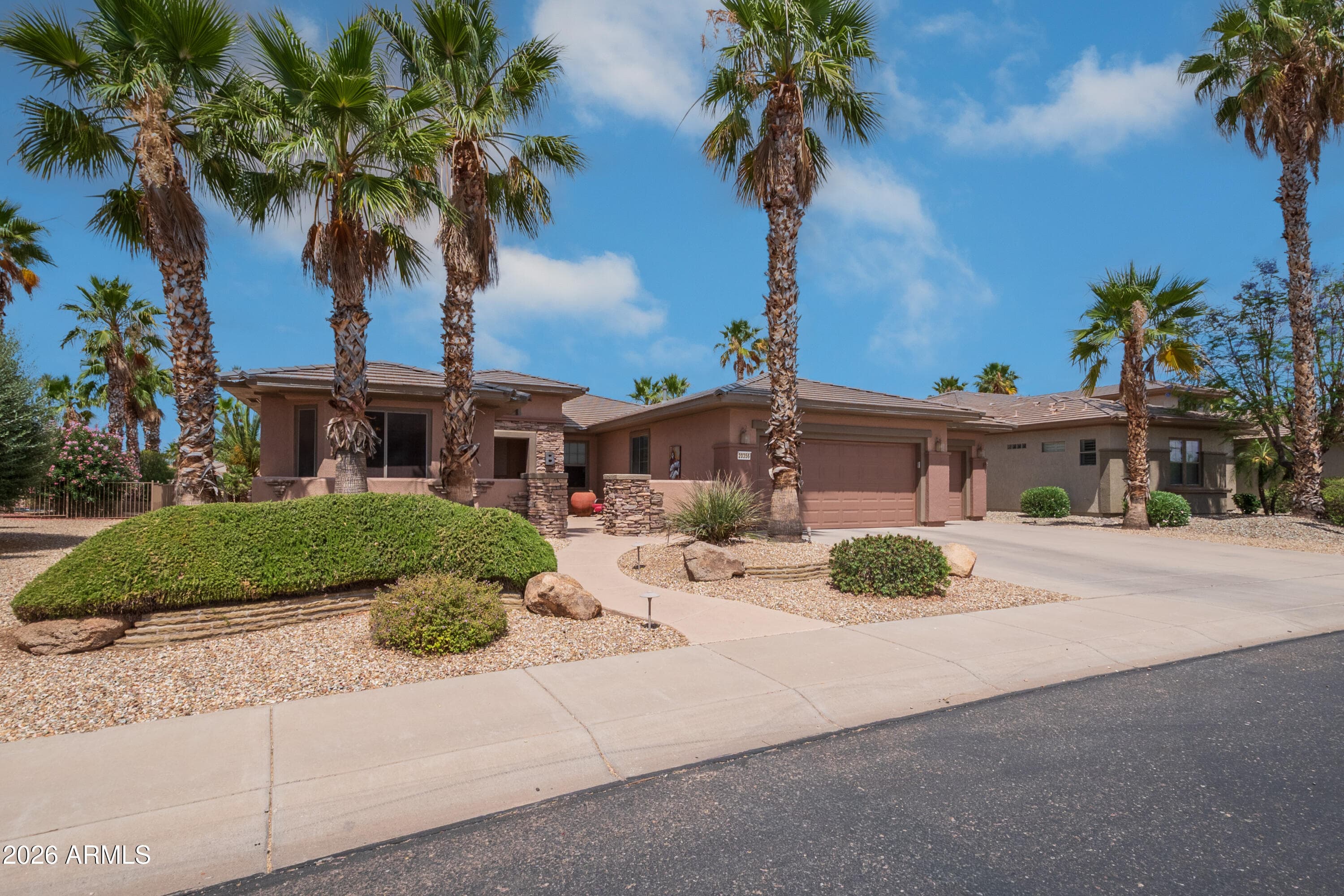20356 N Denizen Dr — photo 2
