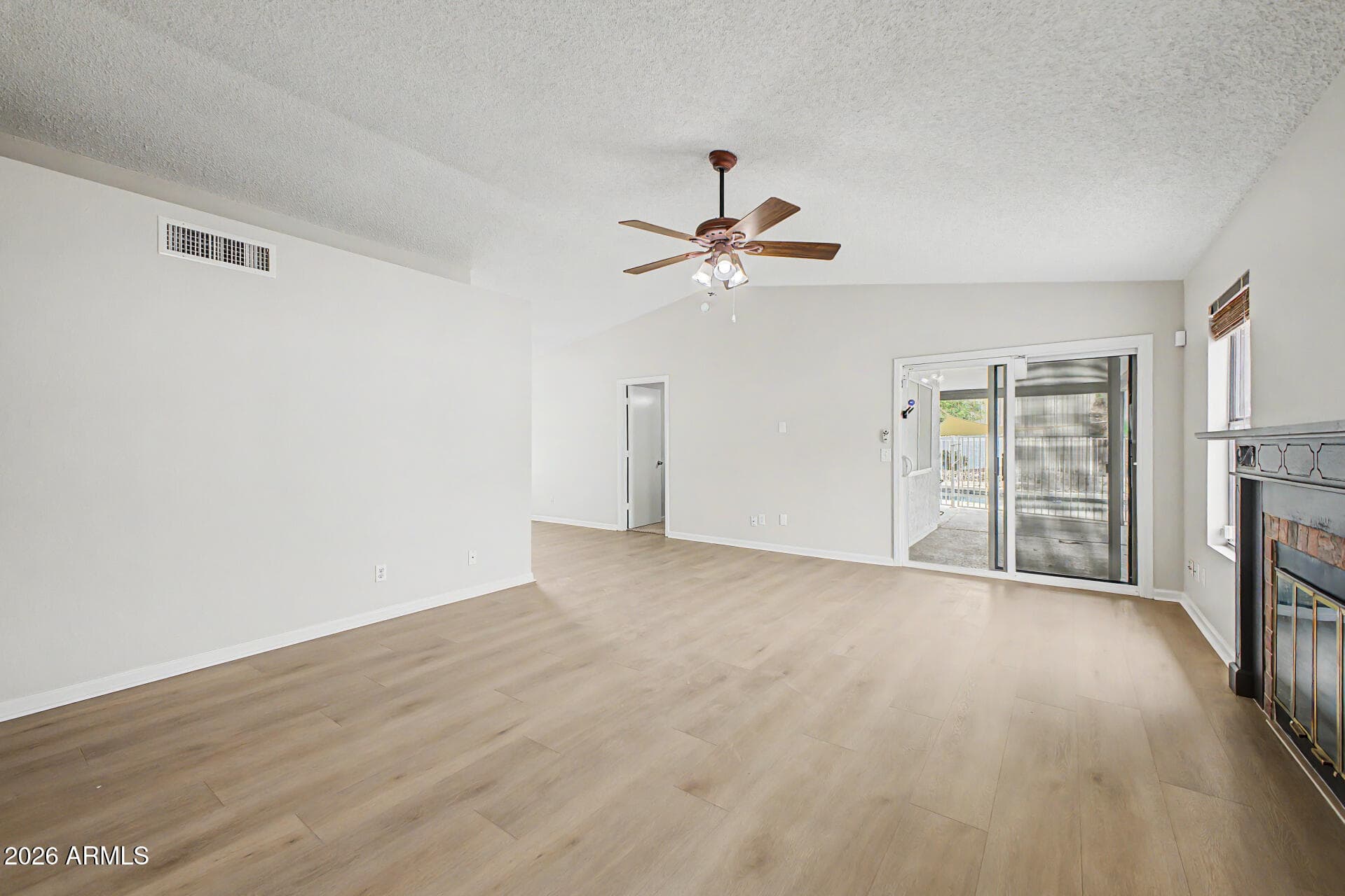 906 E ESCUDA DR - Photo 3