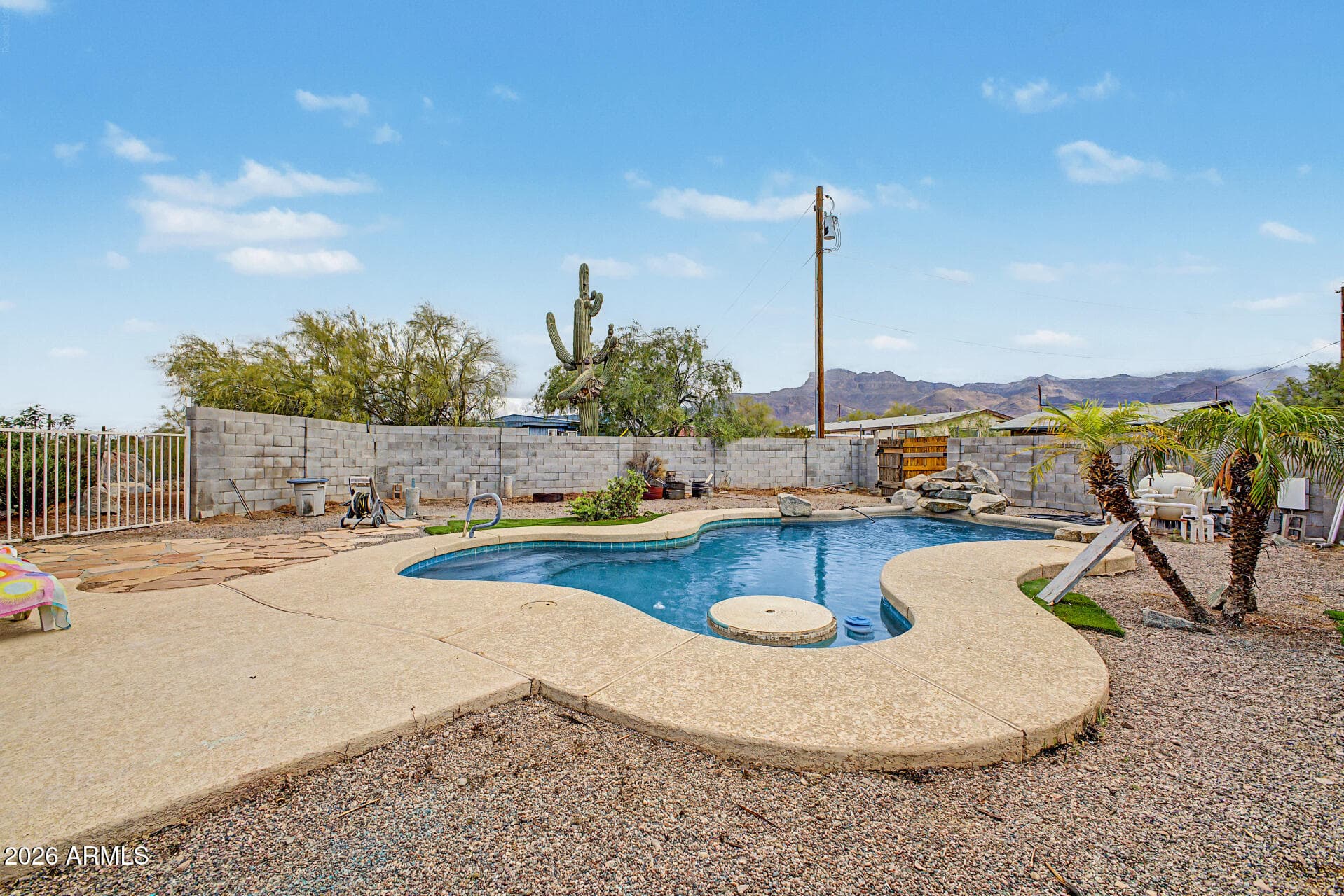 2548 S Val Vista Rd — photo 2