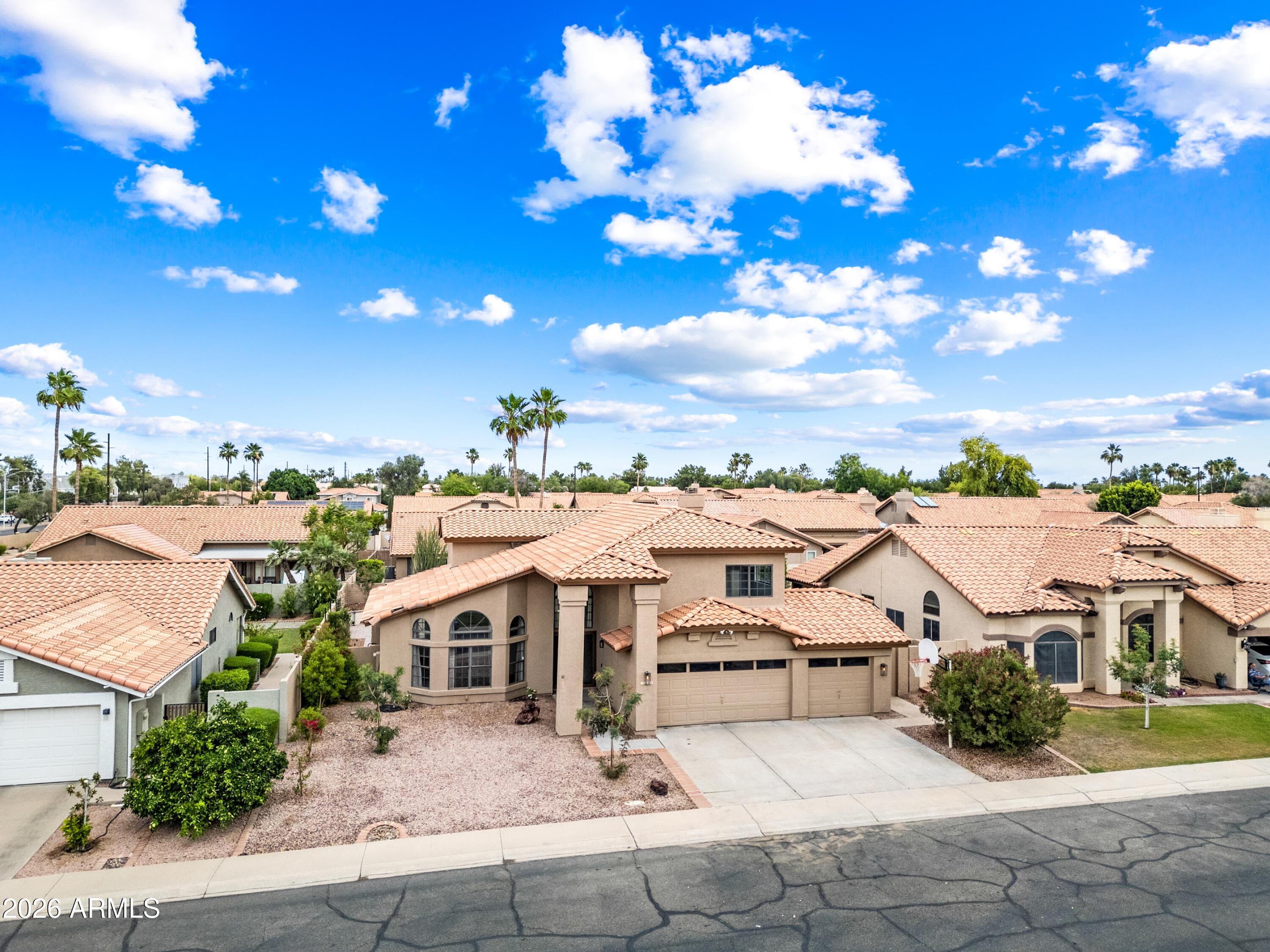 1532 W TARA DR - Photo 2