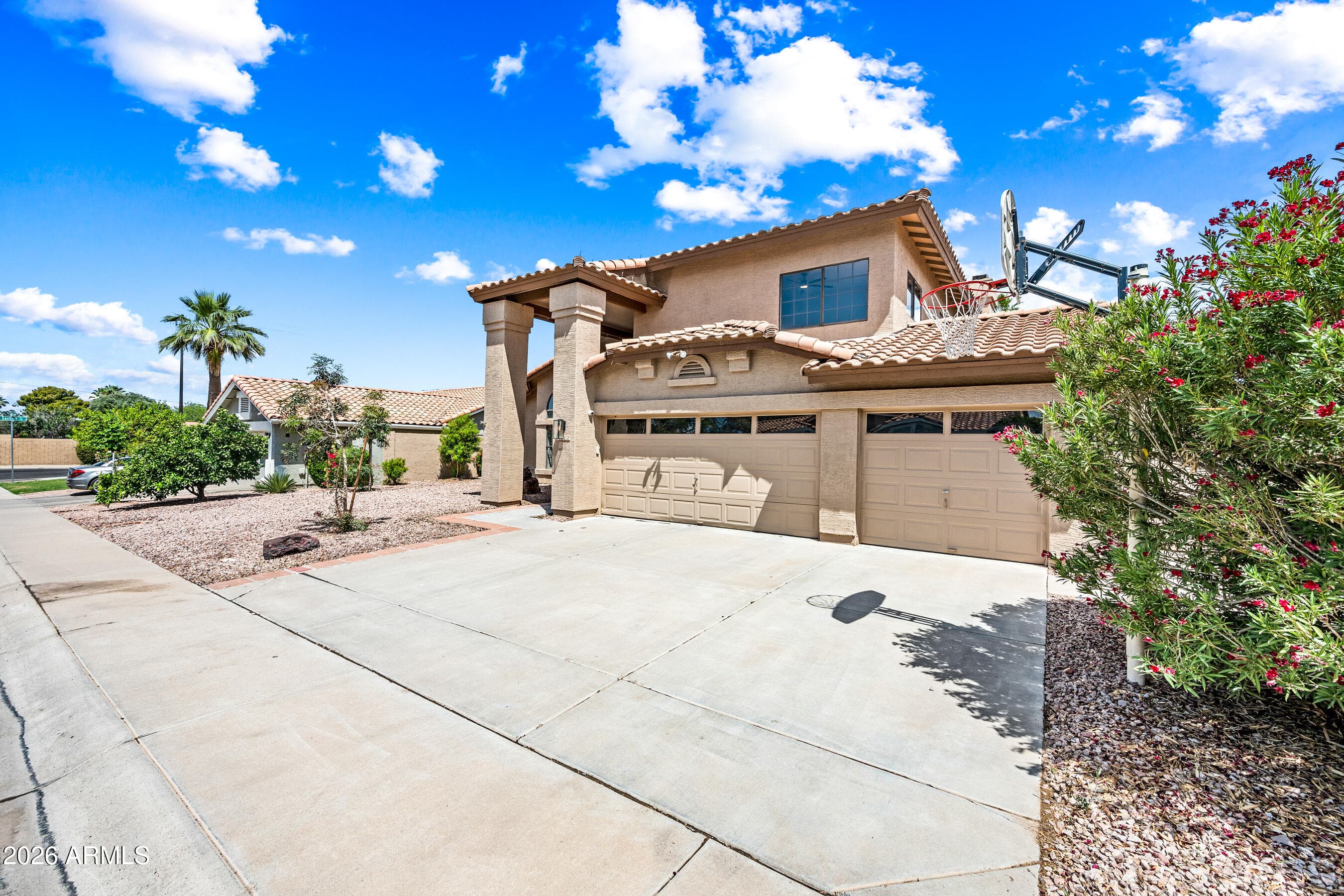 1532 W TARA DR - Photo 3