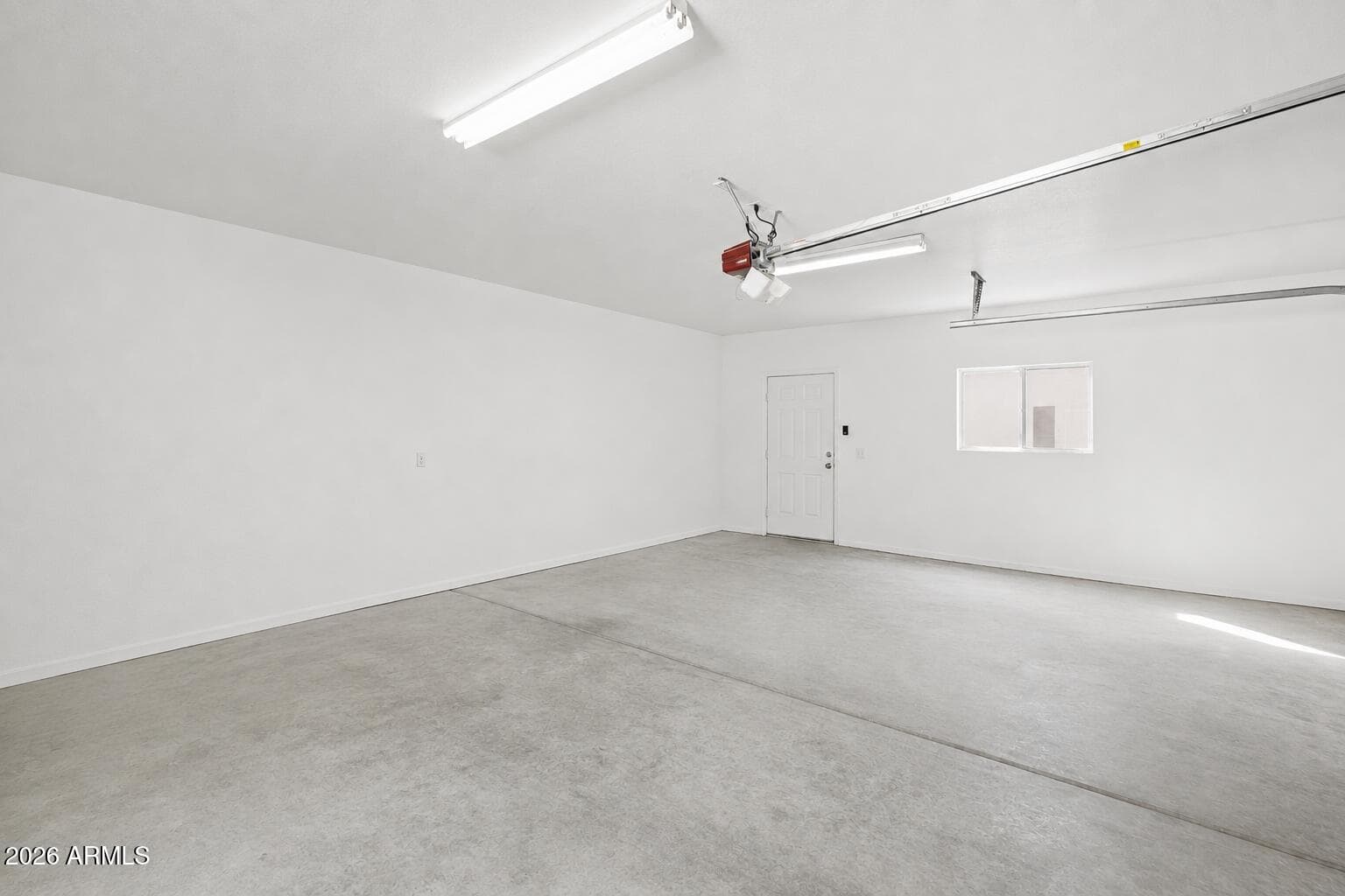 835 N Creekview Dr — photo 28