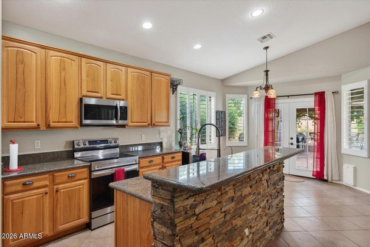1628 W FRUIT TREE CT - See more photos