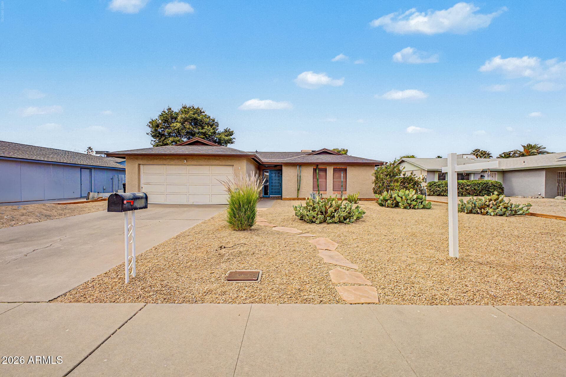 3907 E WINDROSE DR - Photo 1