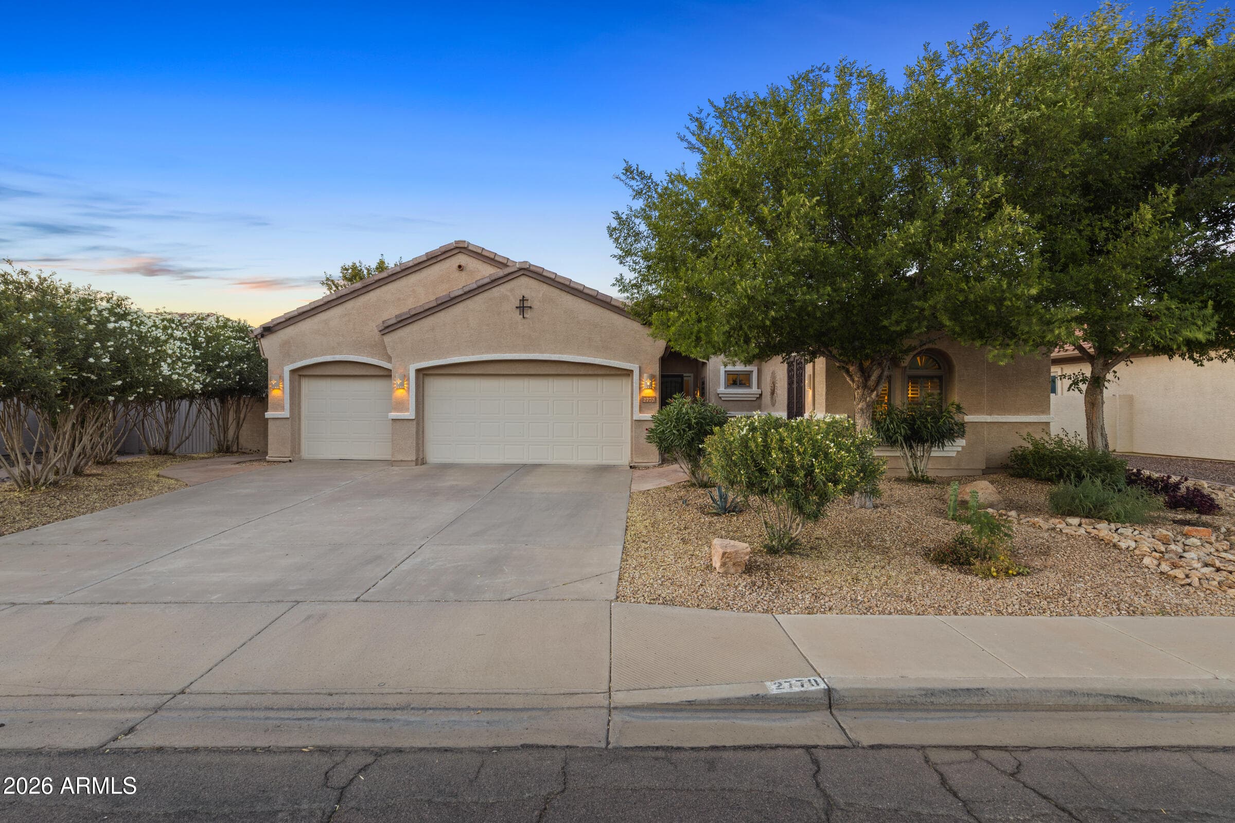 2770 E BUENA VISTA DR - Photo 2