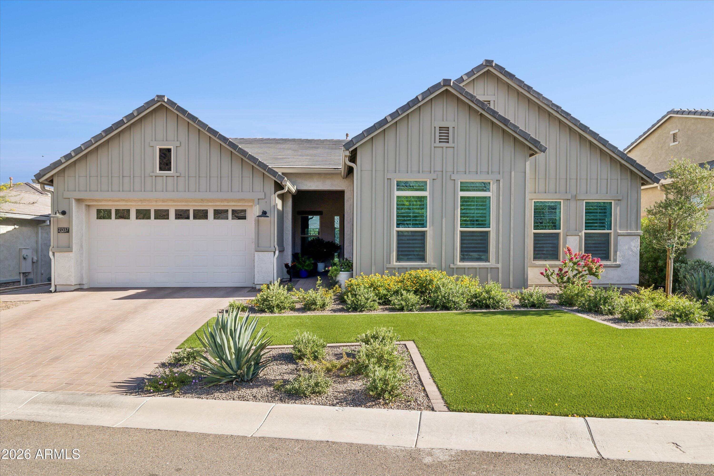 21357 W Mariposa St — photo 1