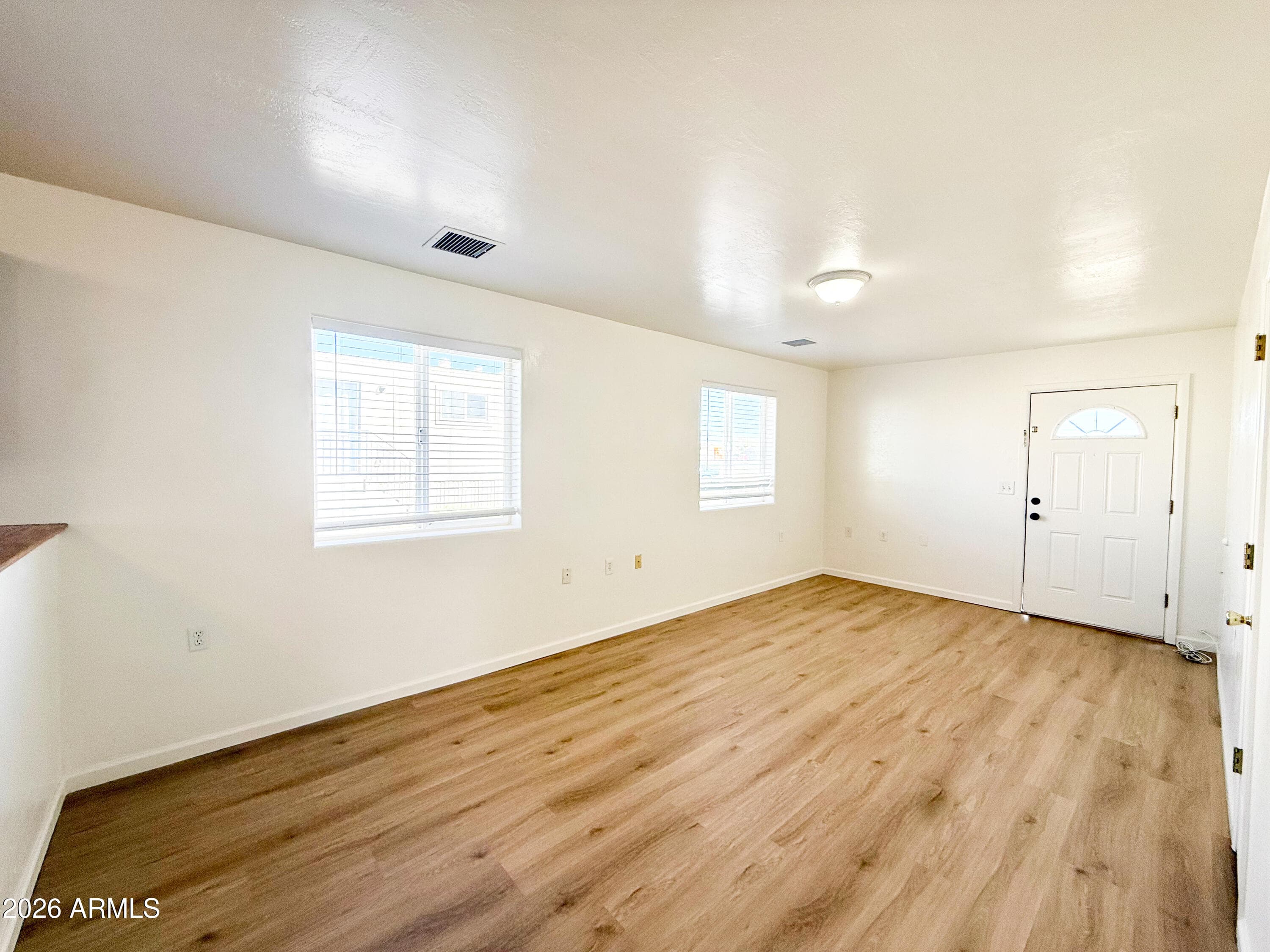 430 W Lake Louise Rd — photo 2