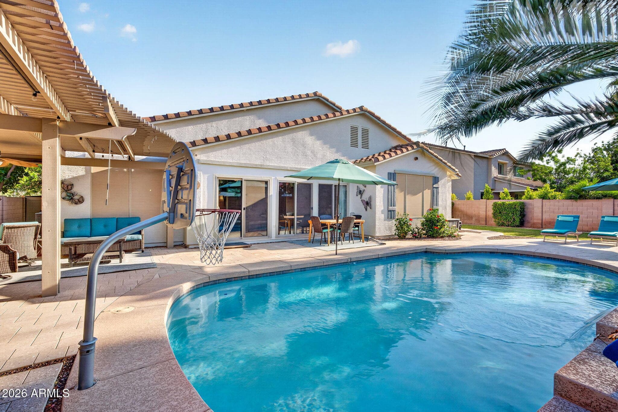 2762 E Carob Dr — photo 2