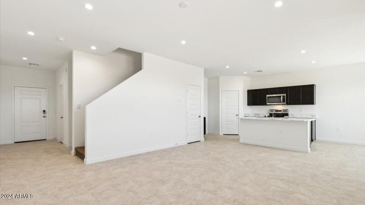 2761 W SHEPPARD AVE - Photo 5