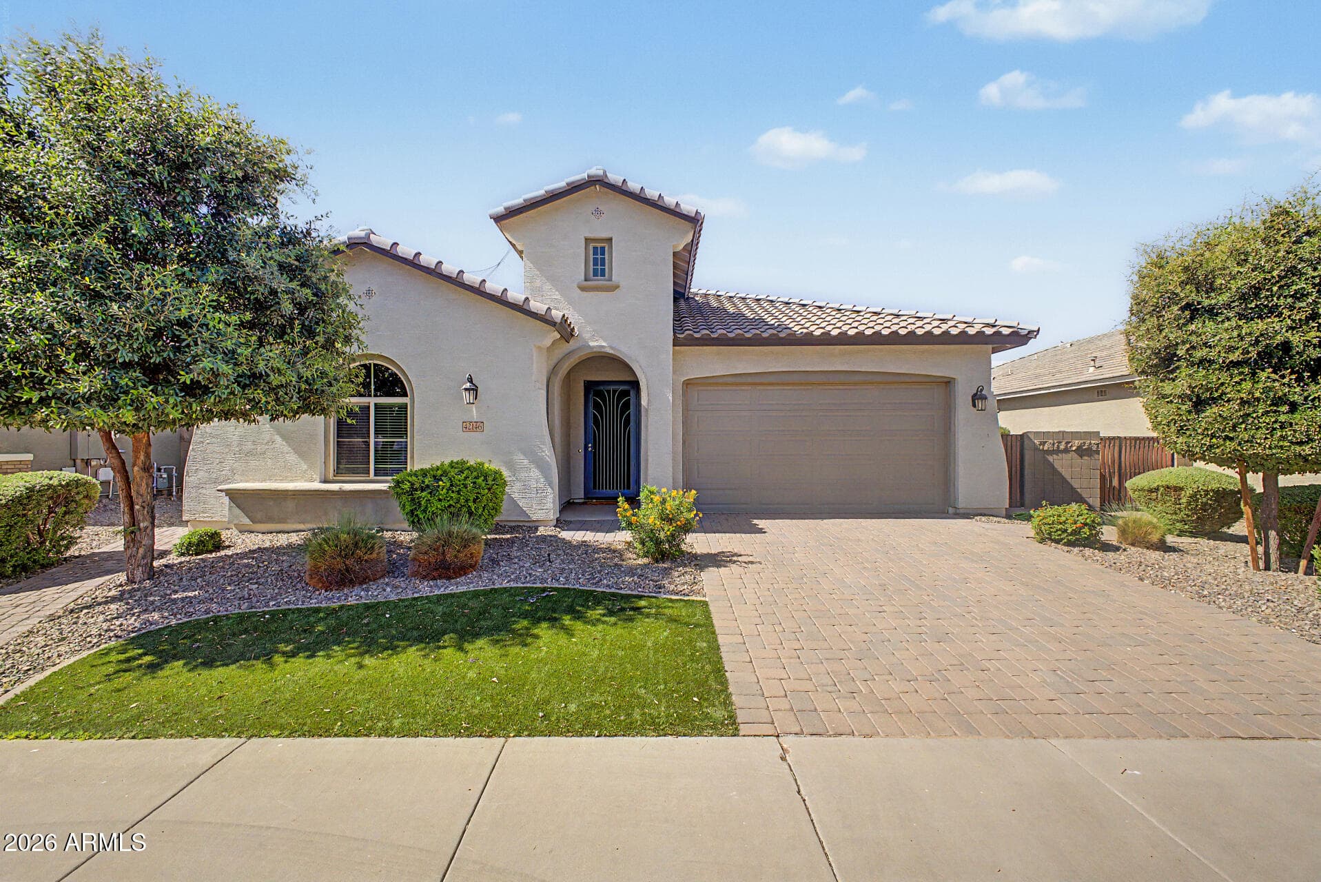 42146 W Centennial Ct — photo 1