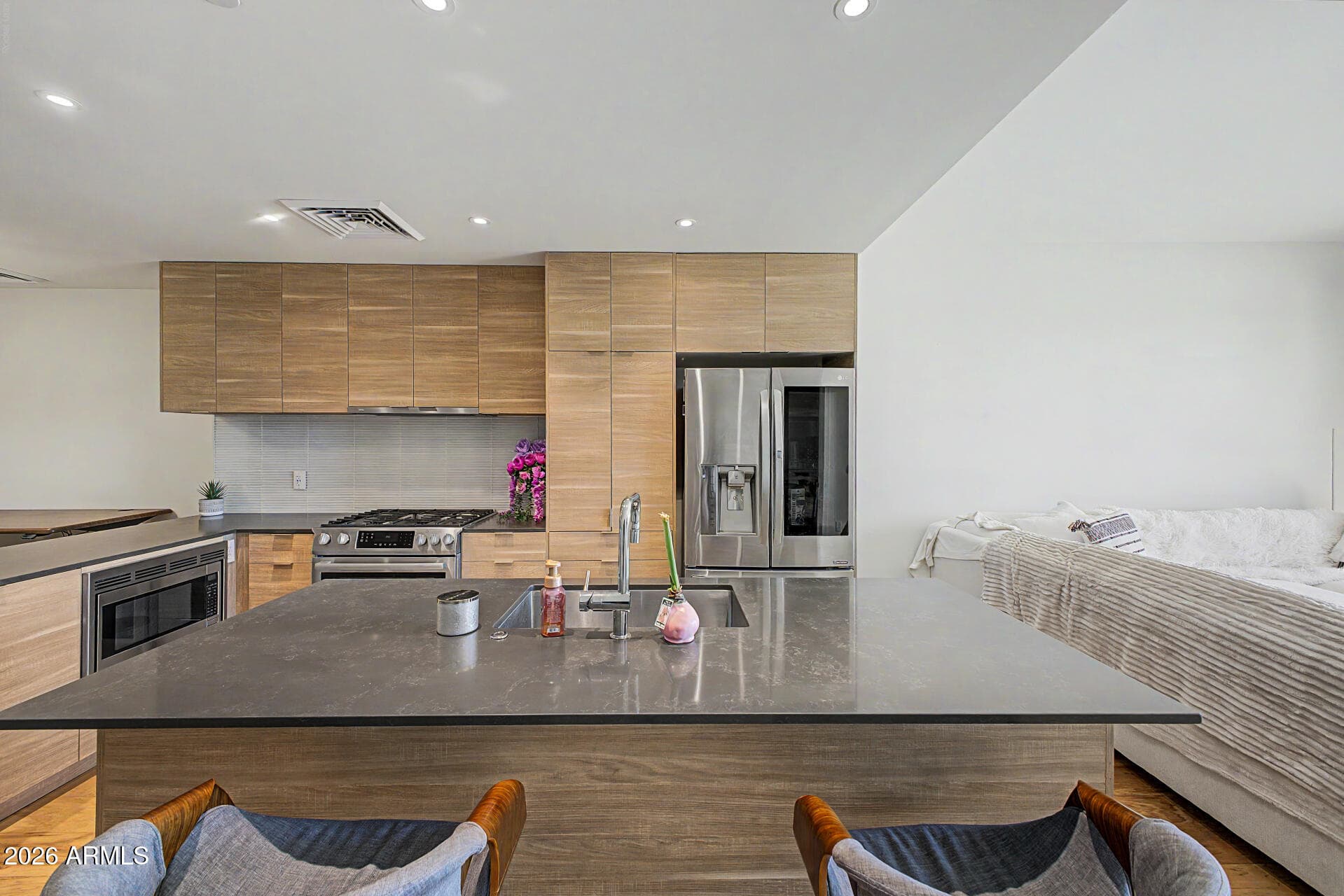 2300 E CAMPBELL AVE - Photo 3