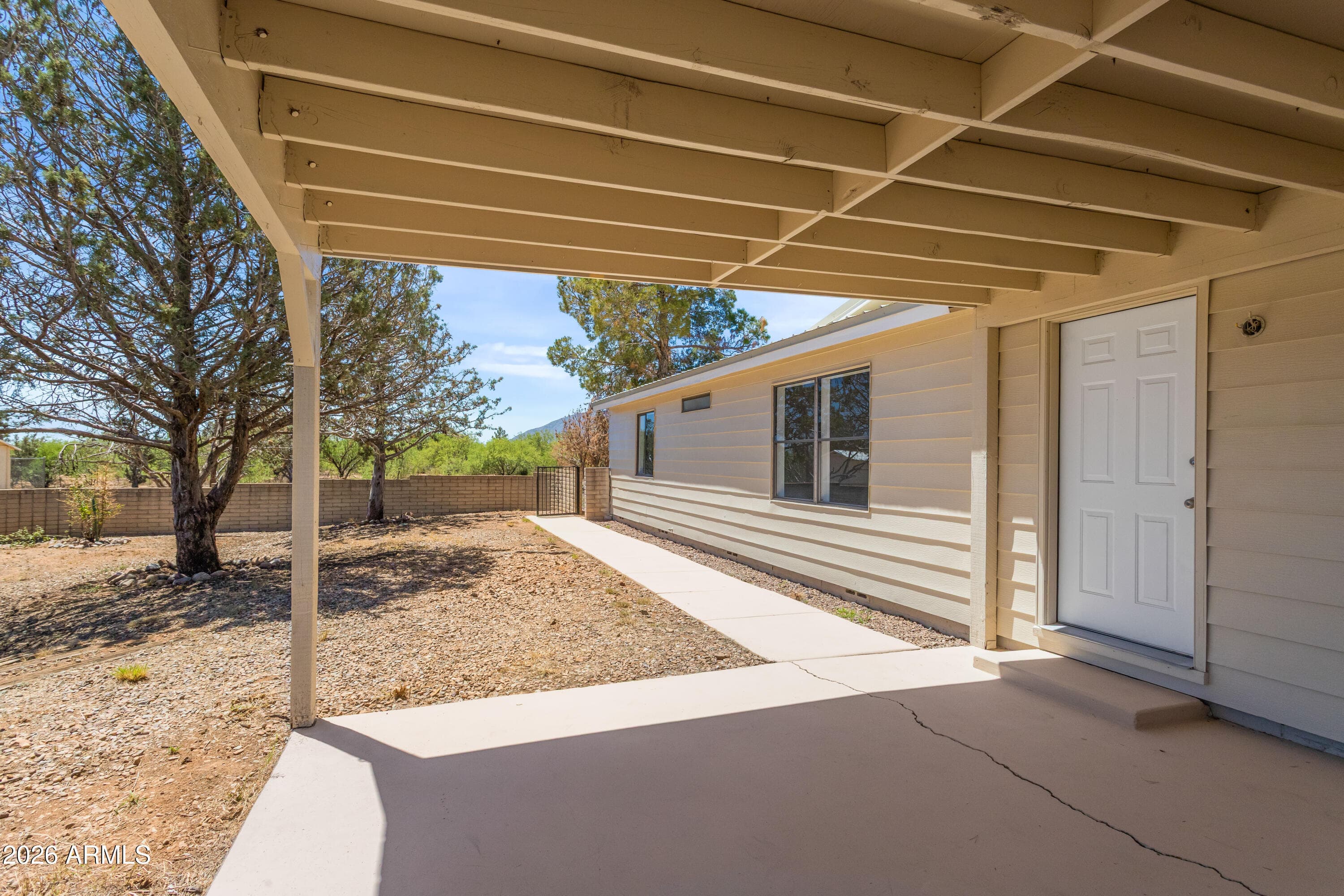 5696 S Calle De La Rosa Dr — photo 2