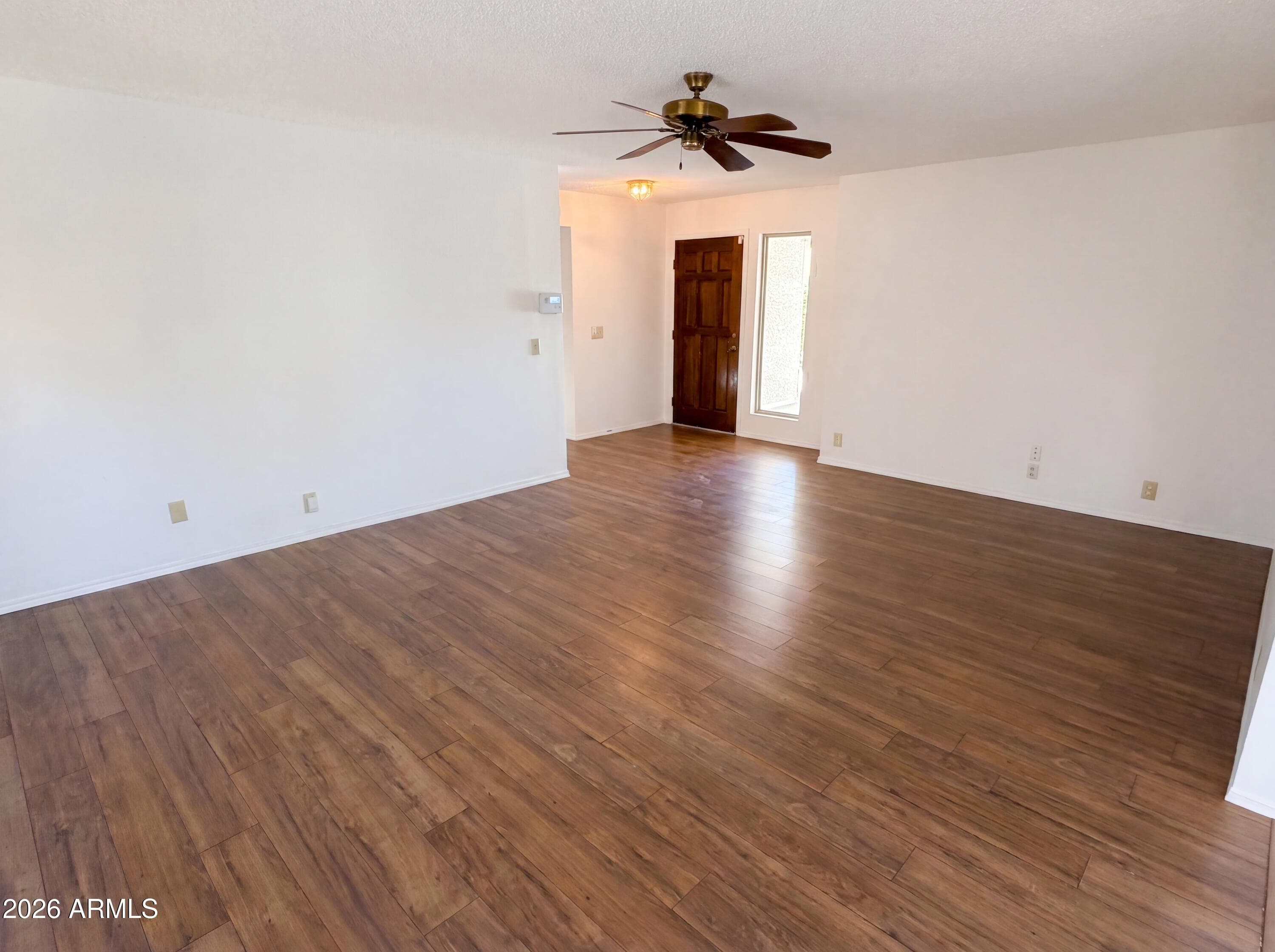 9207 W KERRY LN - Photo 3