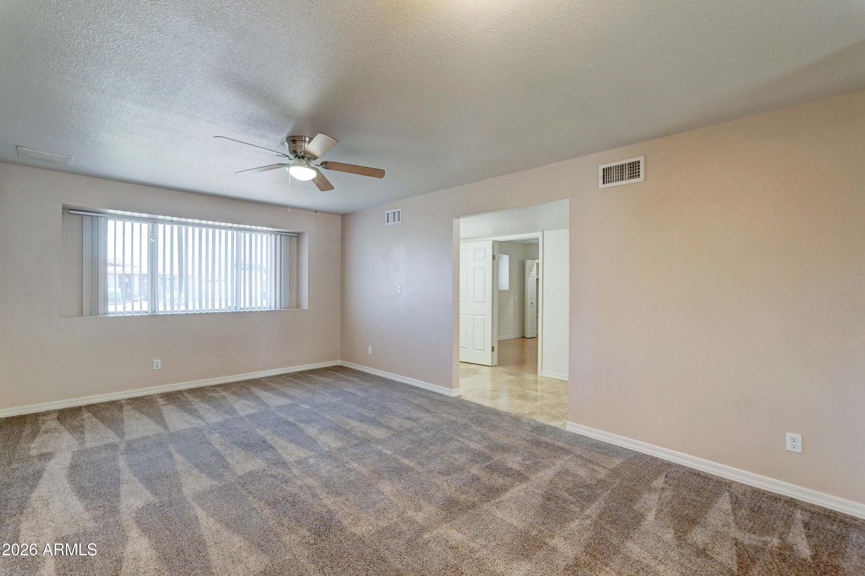 1556 E GLADE AVE - Photo 4