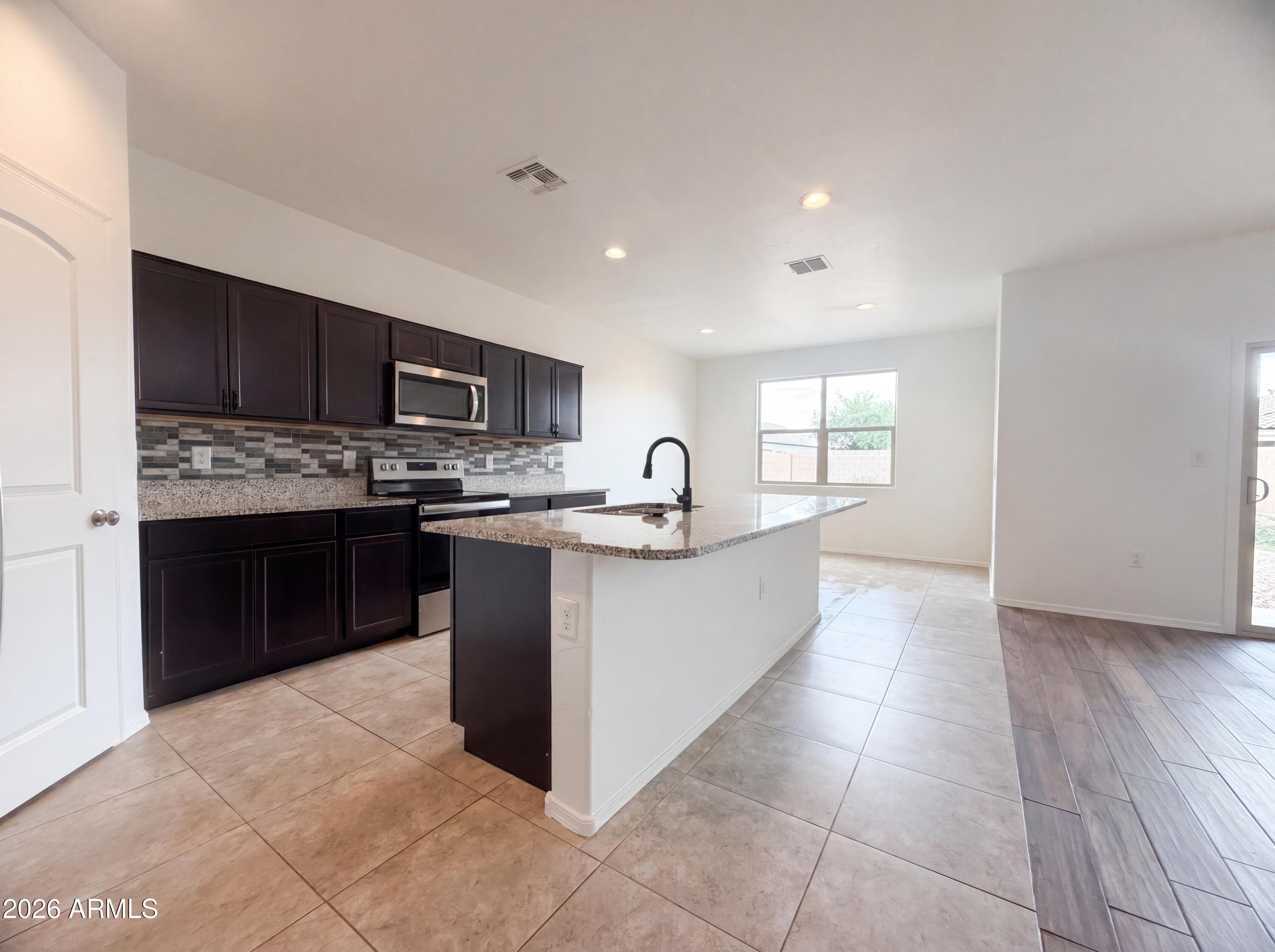 4850 E Living Stone Way — photo 2