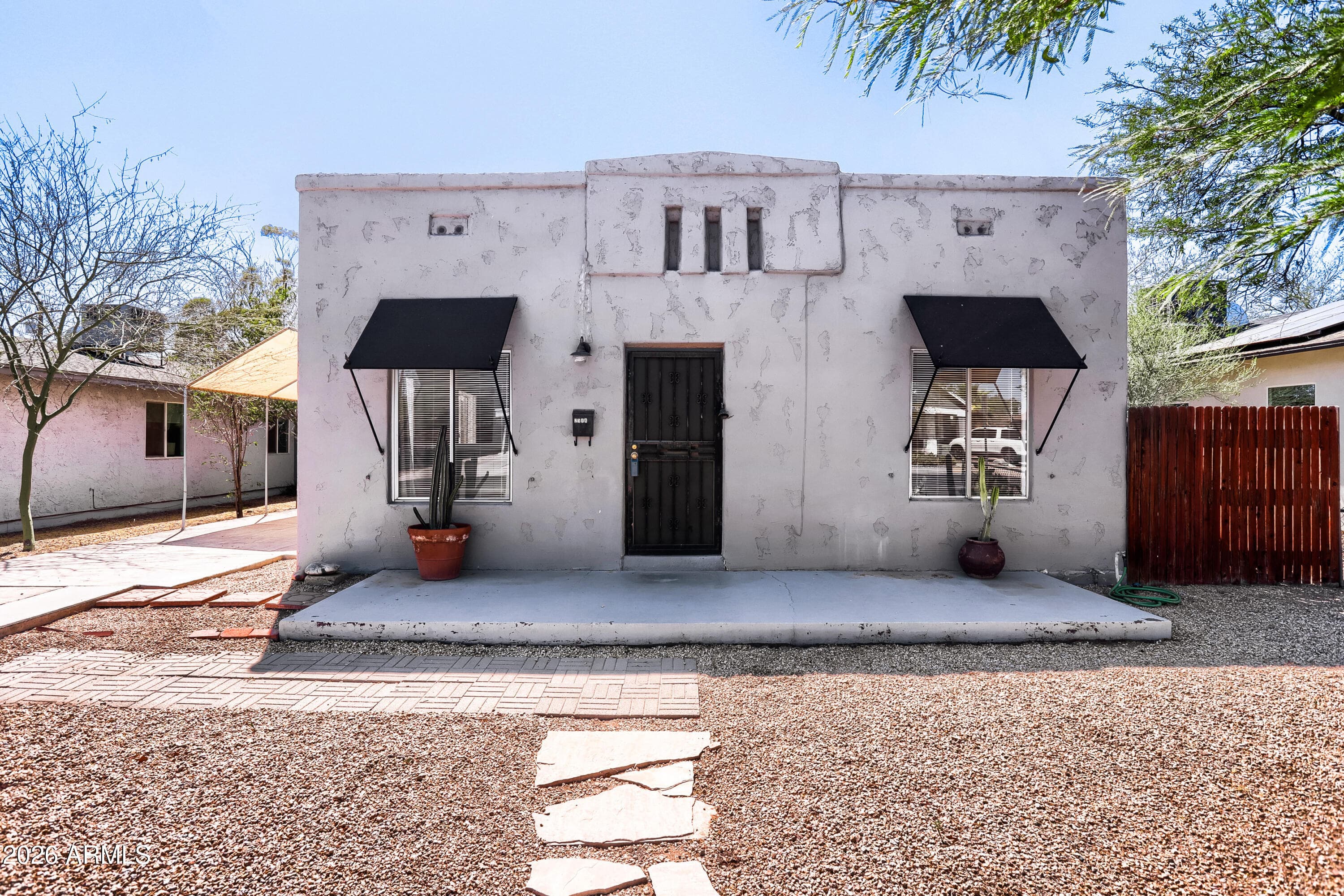 2518 N Mitchell St — photo 1