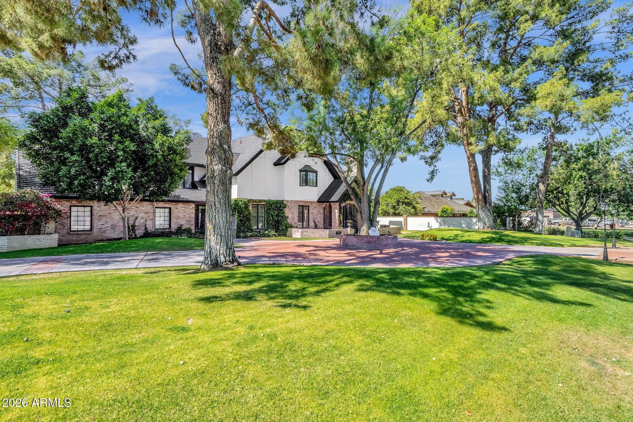 721 E San Pedro Ave — photo 2