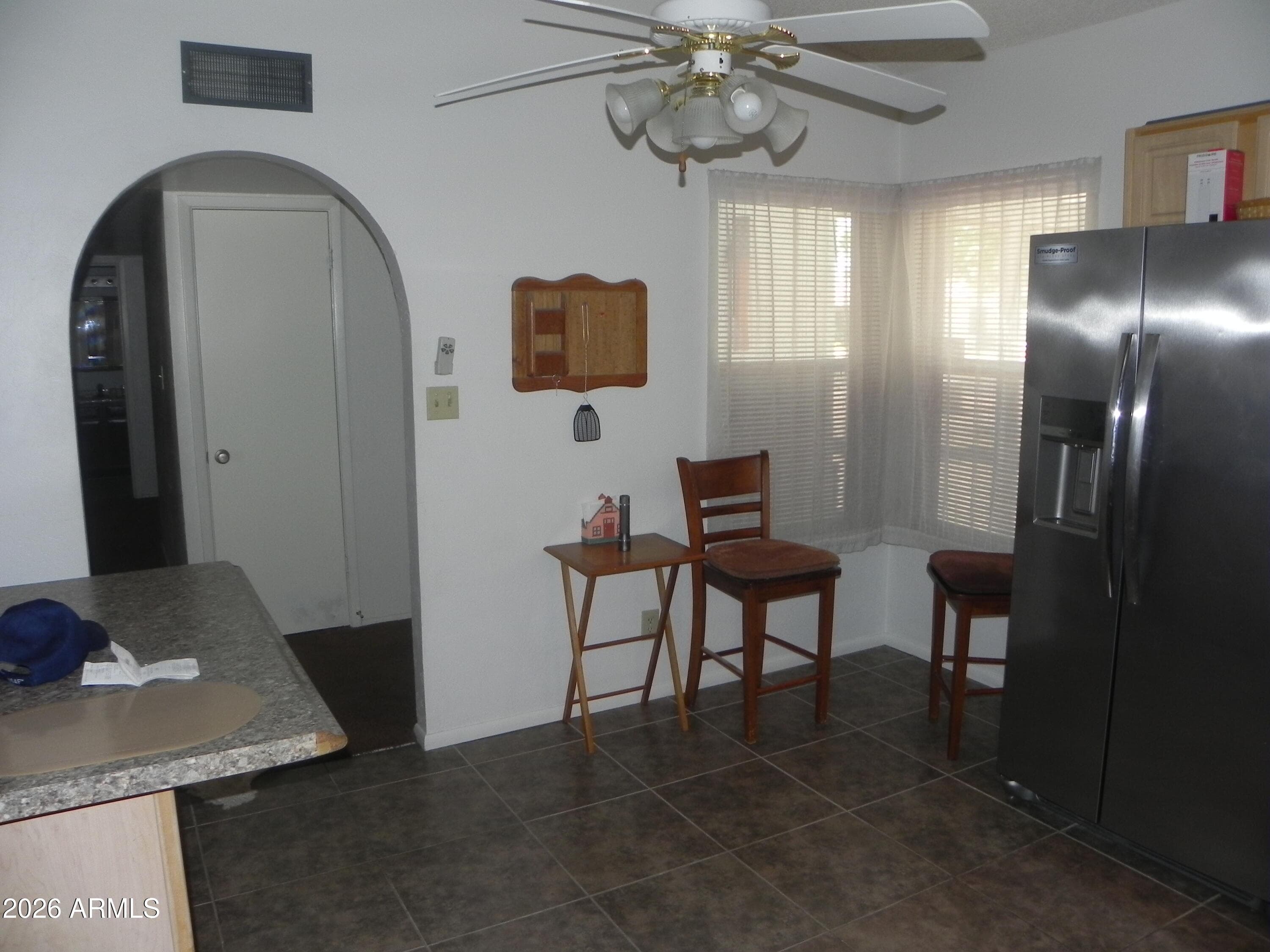 307 W TARO LN - Photo 4