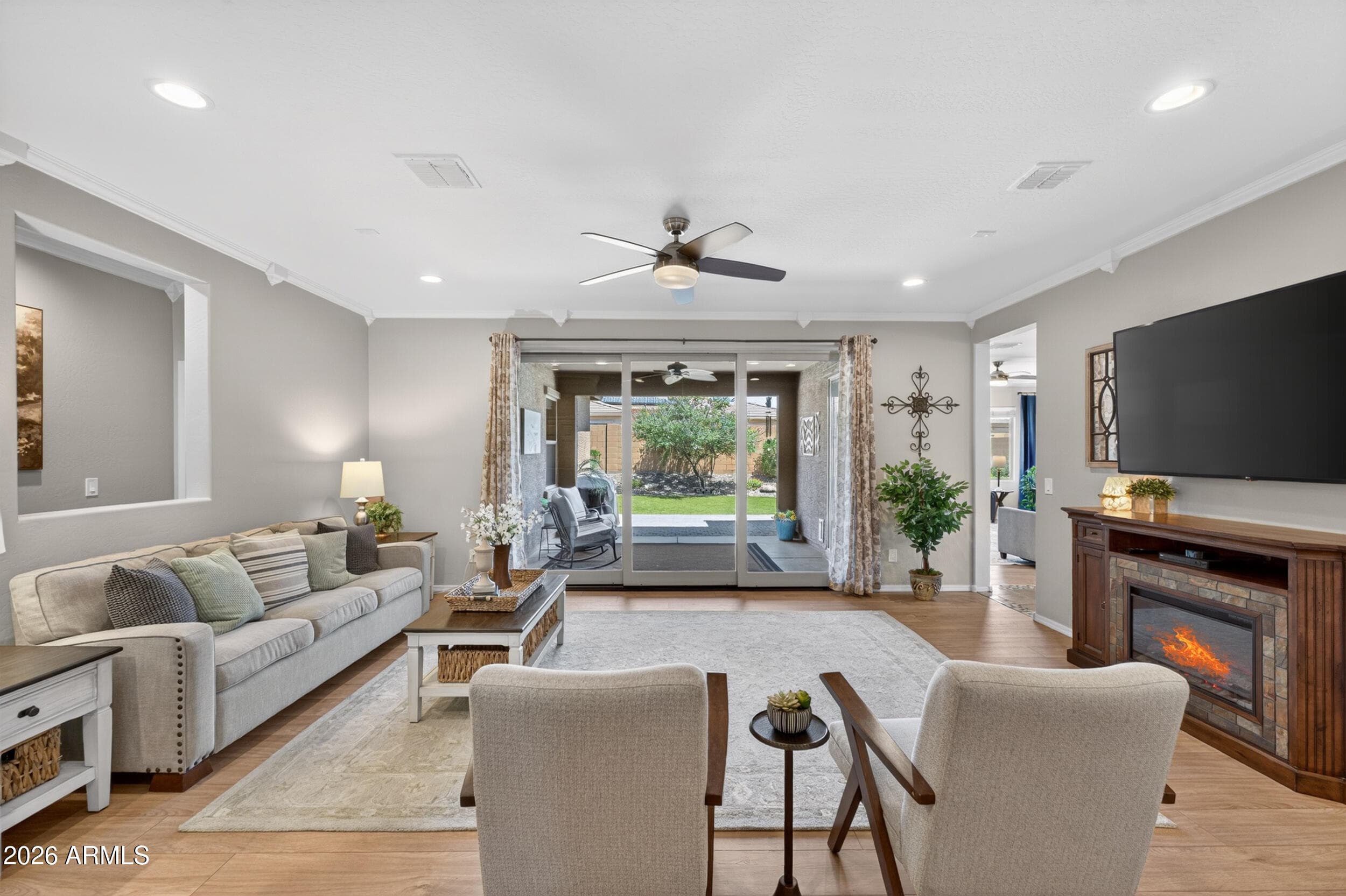 18612 W MOUNTAIN VIEW RD - See more photos
