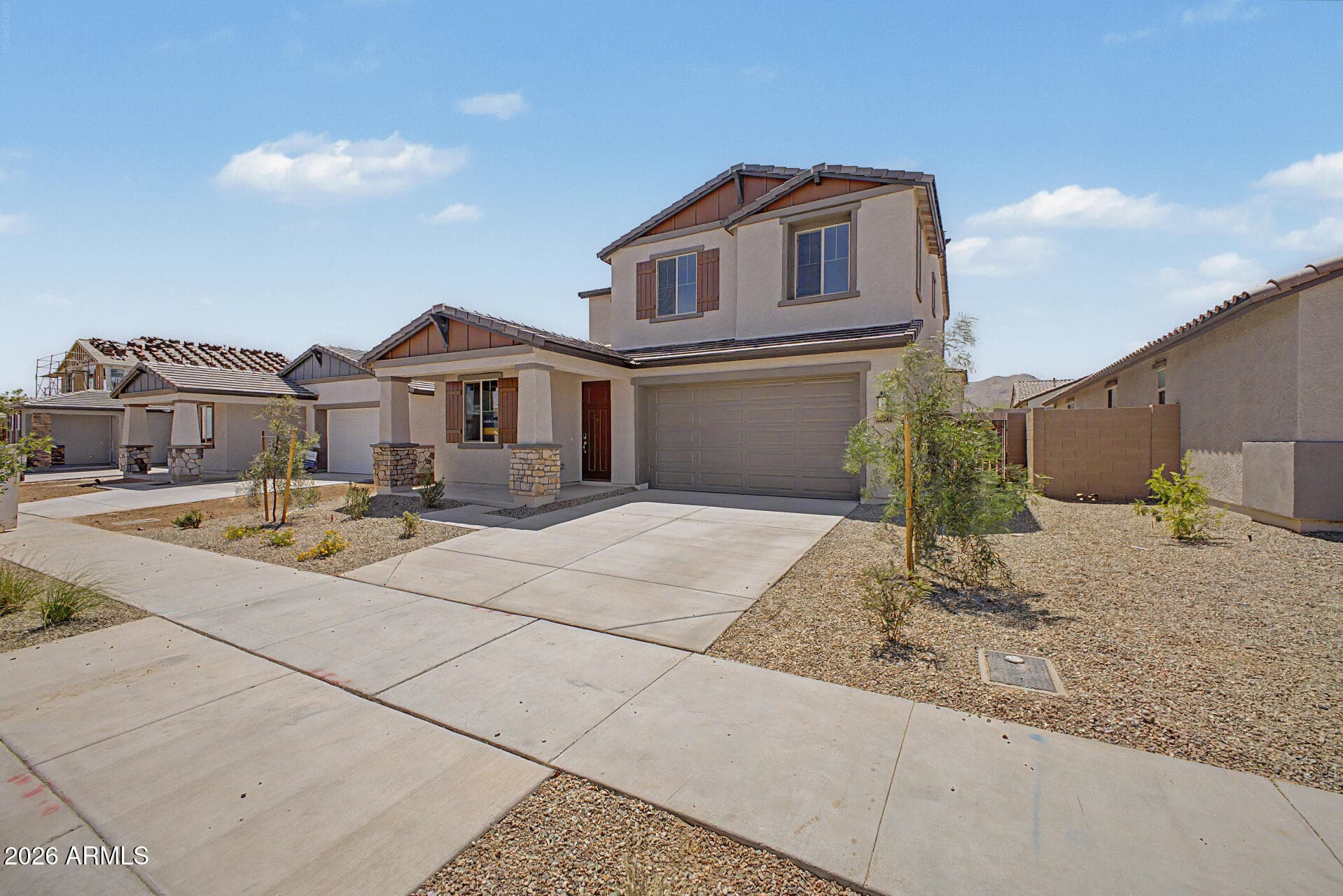 22345 W Irma Ln — photo 2