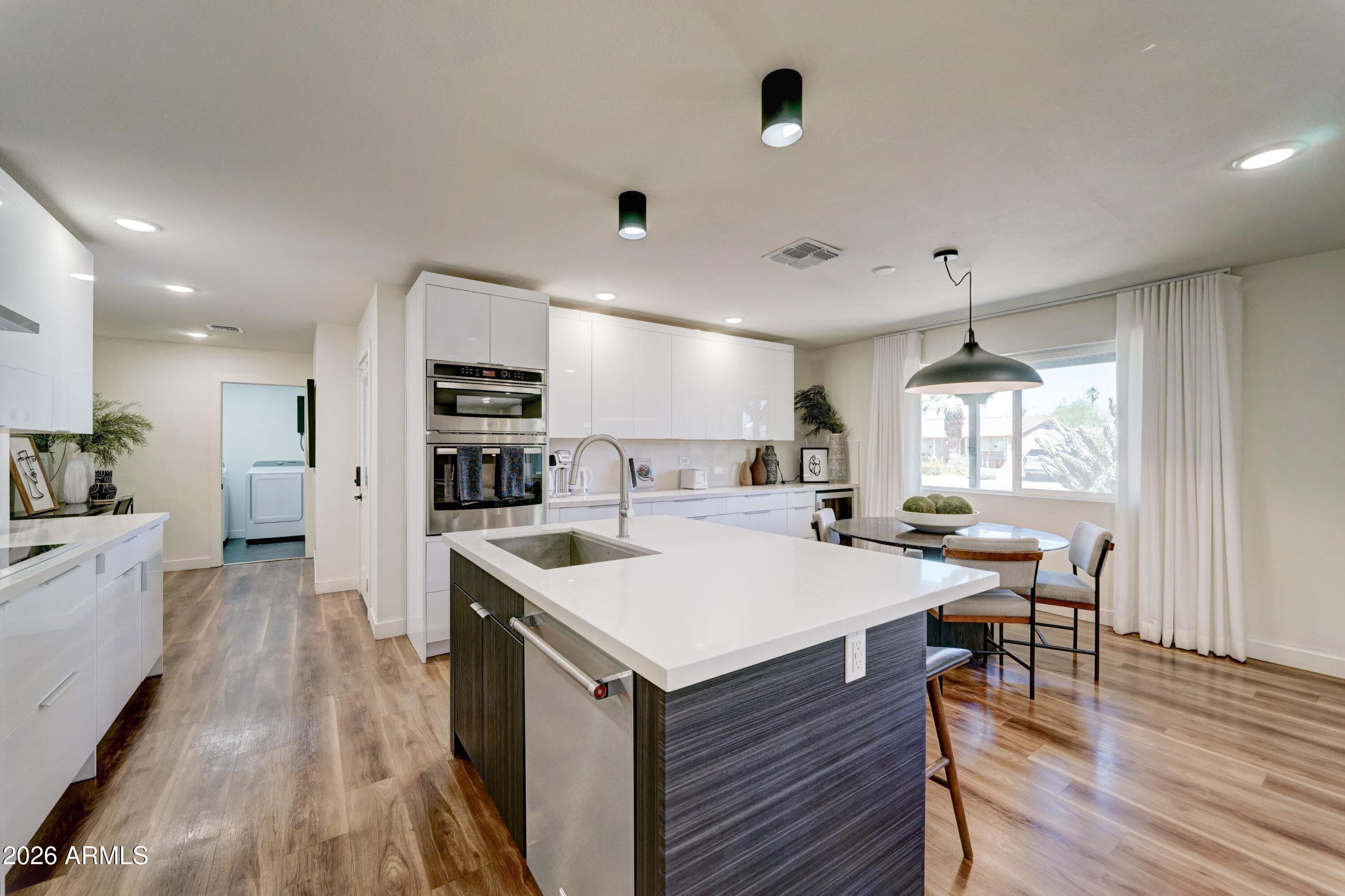 8537 E CLARENDON AVE - Photo 5