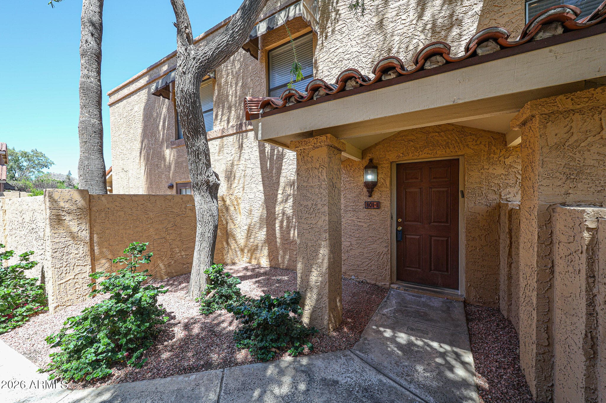 801 E NORTH LN - Photo 4