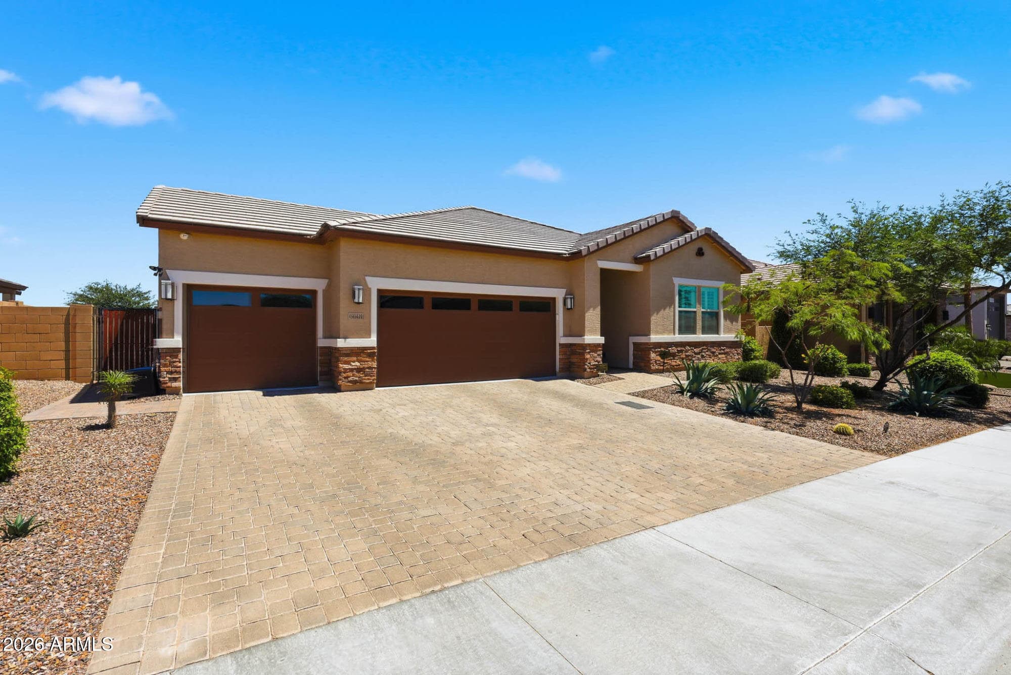 6601 N 127TH DR - Photo 1
