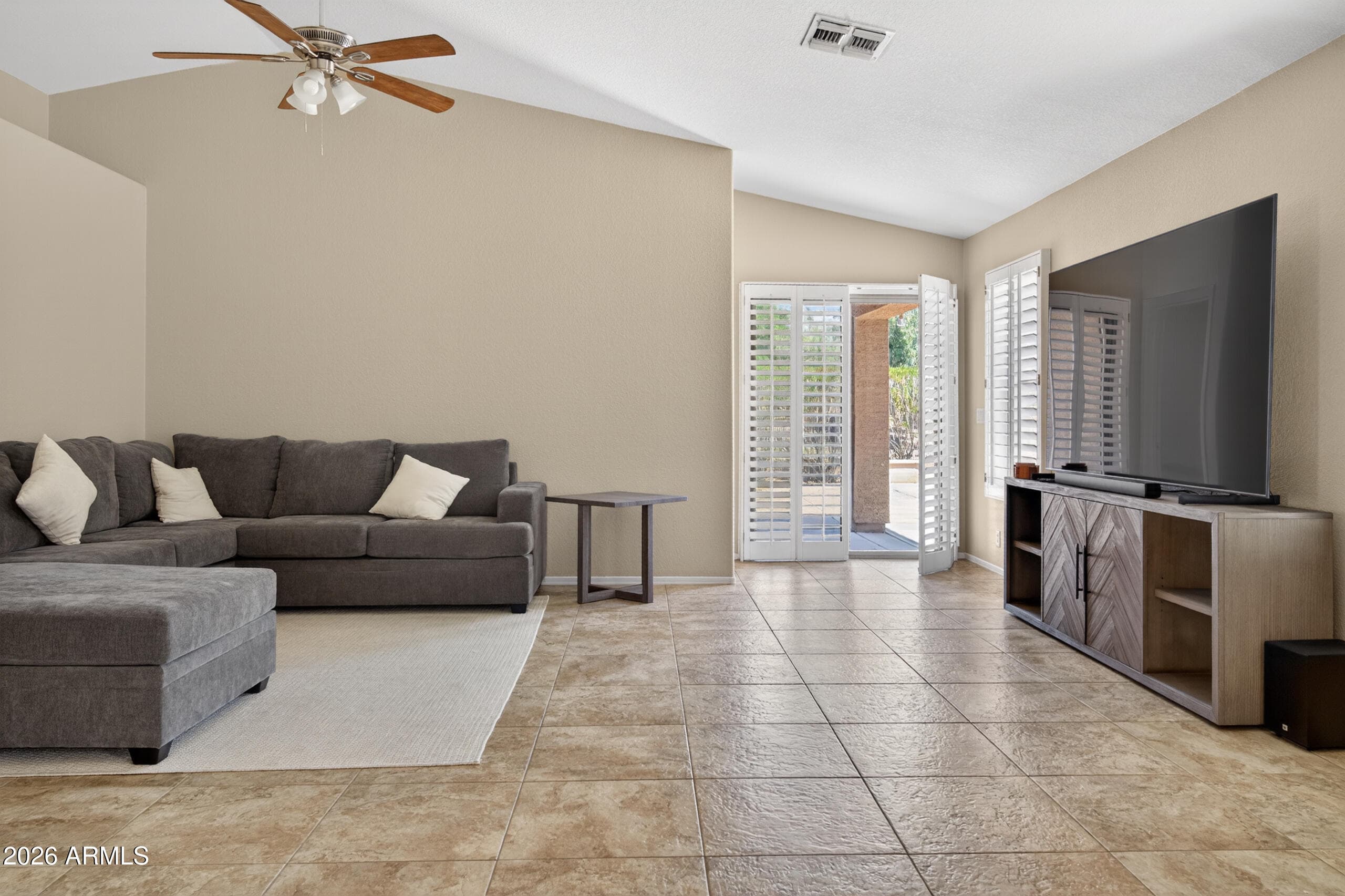 5336 W Campo Bello Dr — photo 2
