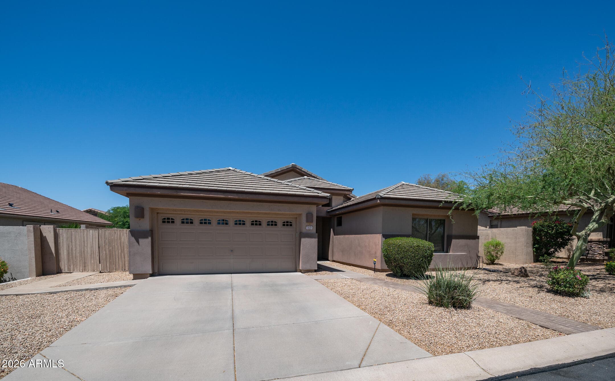 7426 E MELROSE ST - Photo 2