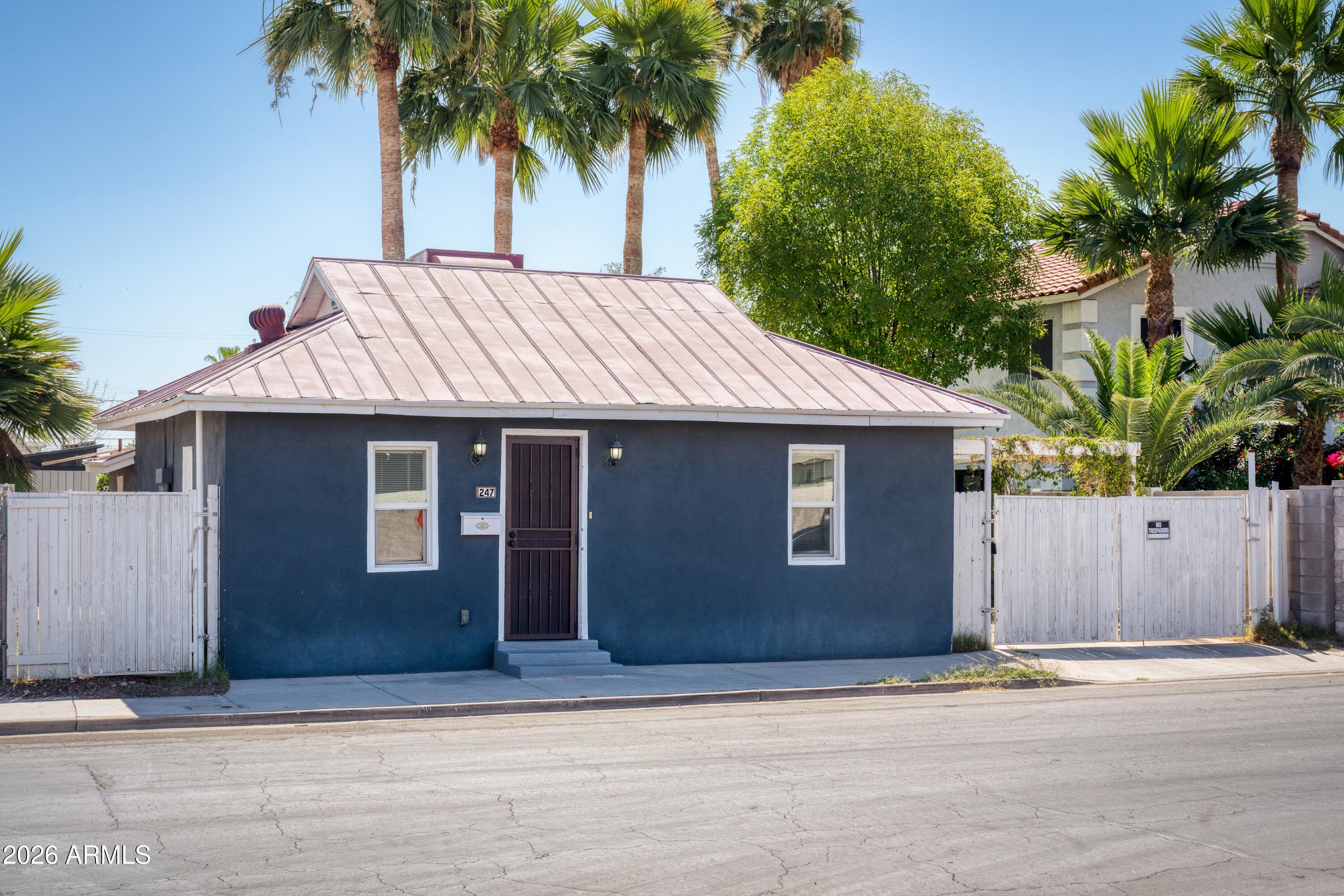 247 S Pioneer -- — photo 1