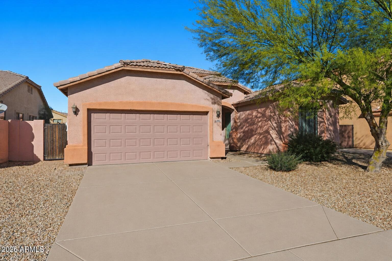 10910 W DAVIS LN - Photo 1