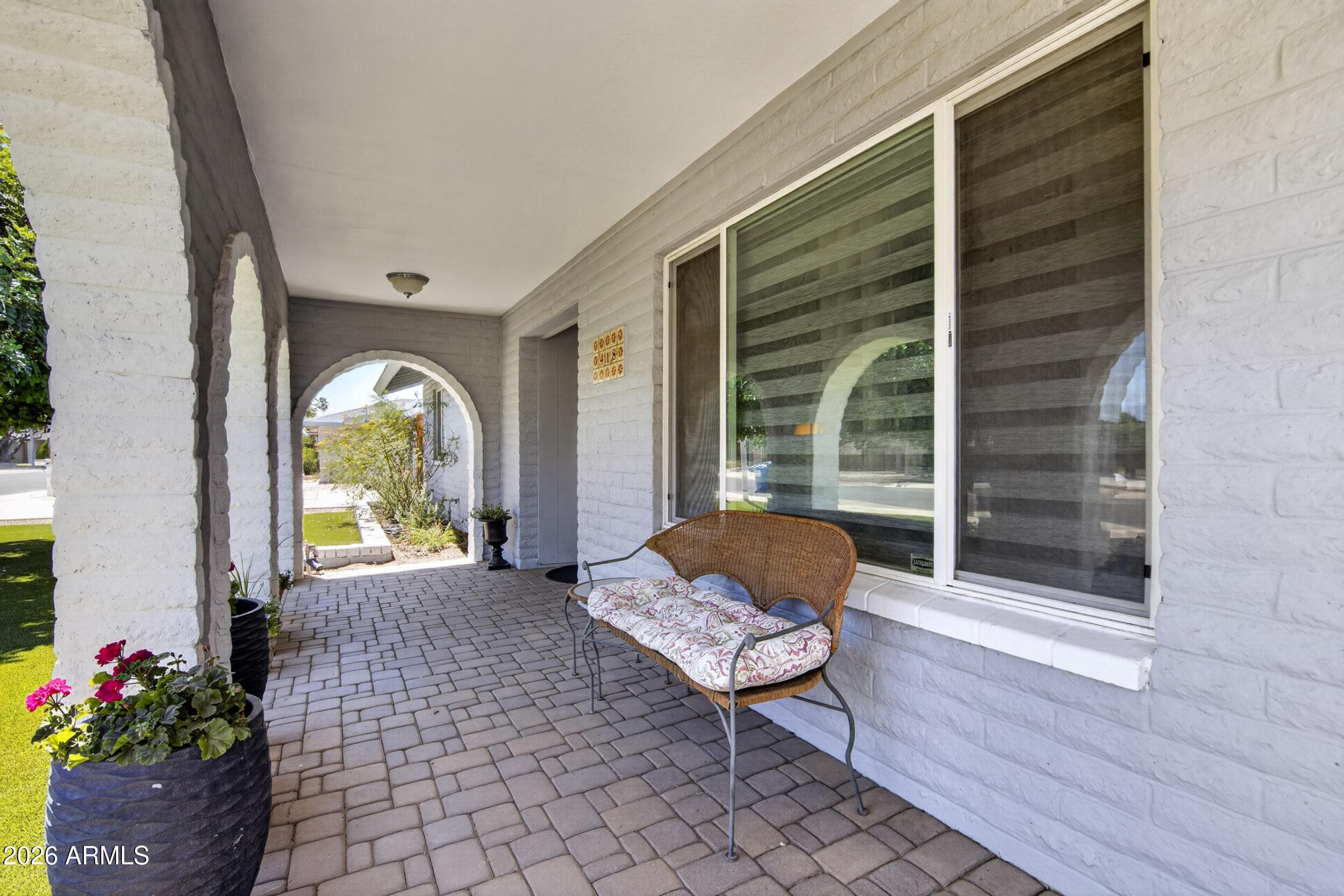 418 W Jasper W Dr — photo 1