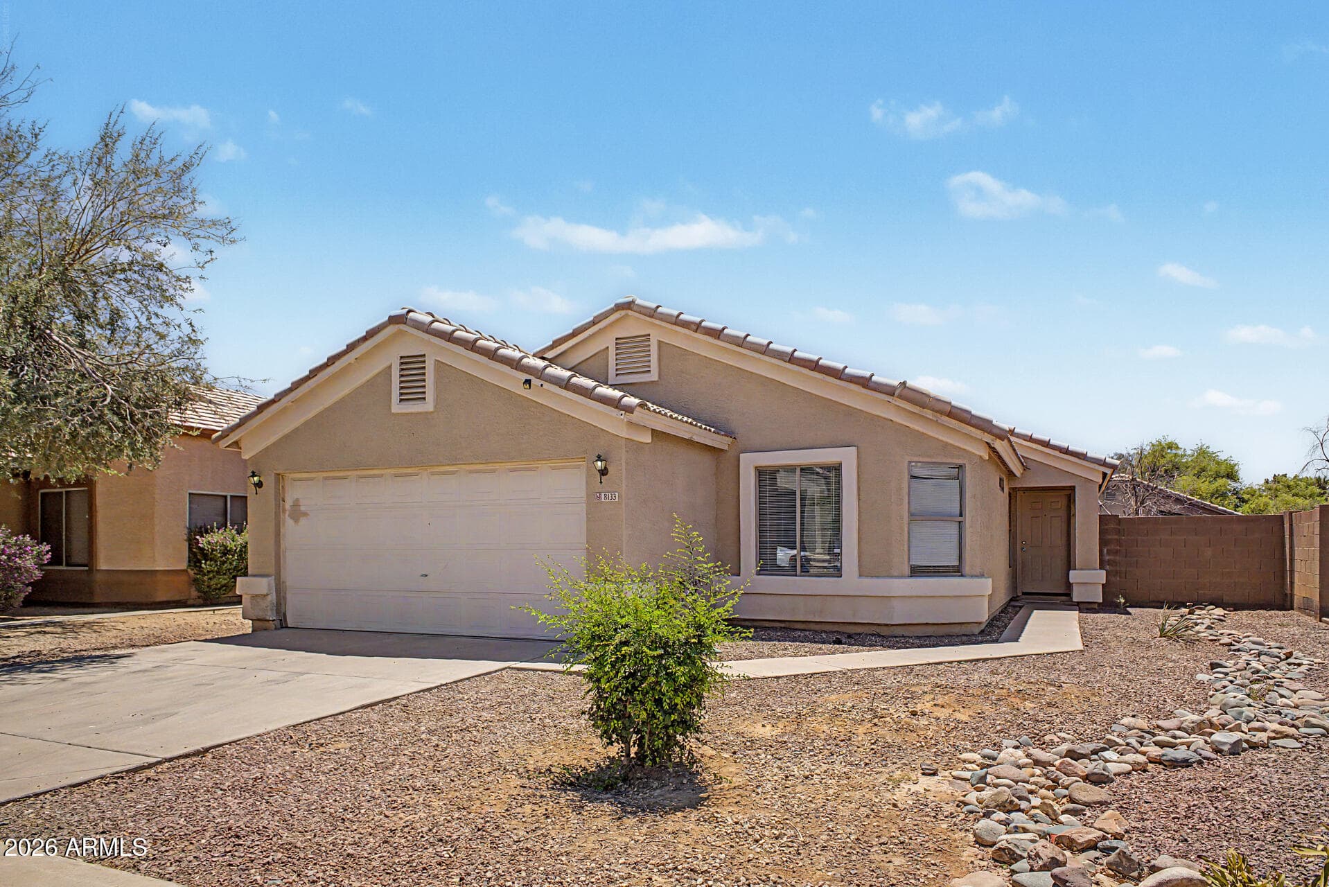8133 W Magnolia St — photo 1