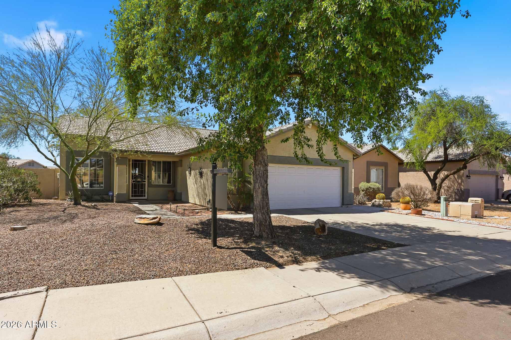 13627 W TARA LN - Photo 1