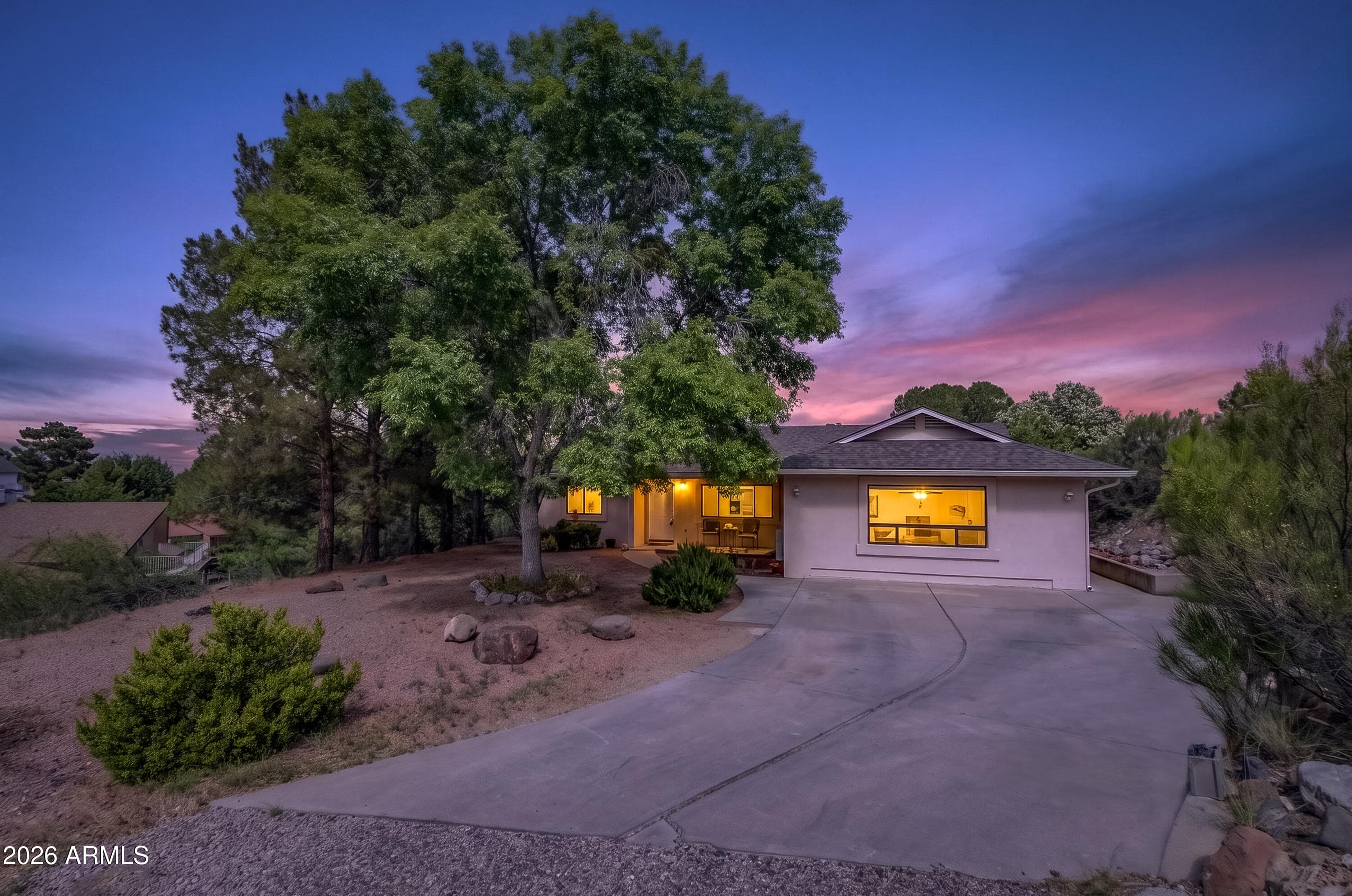743 E Cherry Hills Way — photo 1