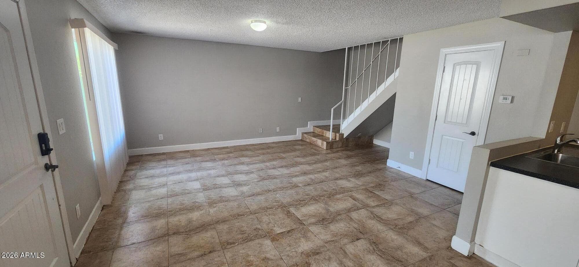 2132 W GLENROSA AVE - Photo 4
