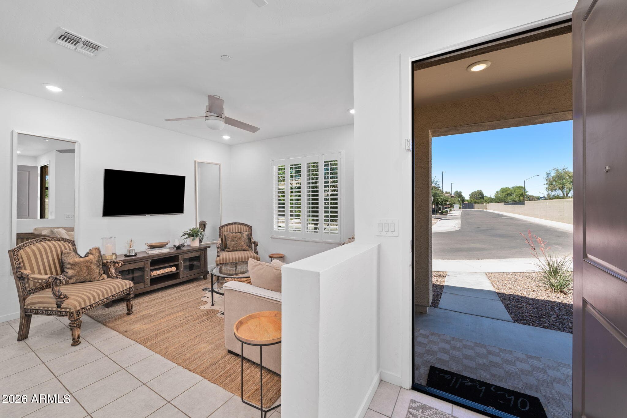 779 E DORAL AVE - Photo 5