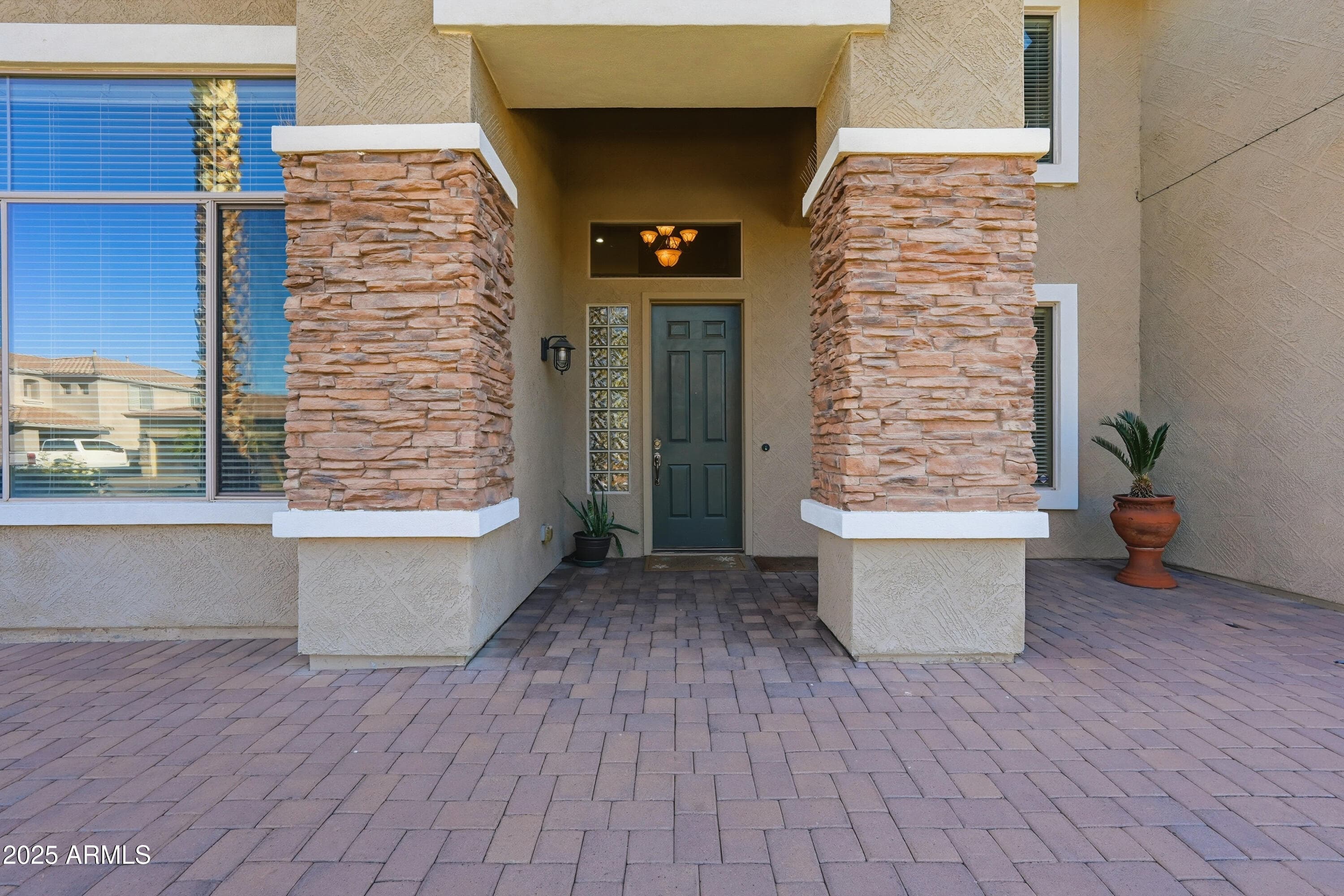 18391 W PORT ROYALE LN - Photo 3
