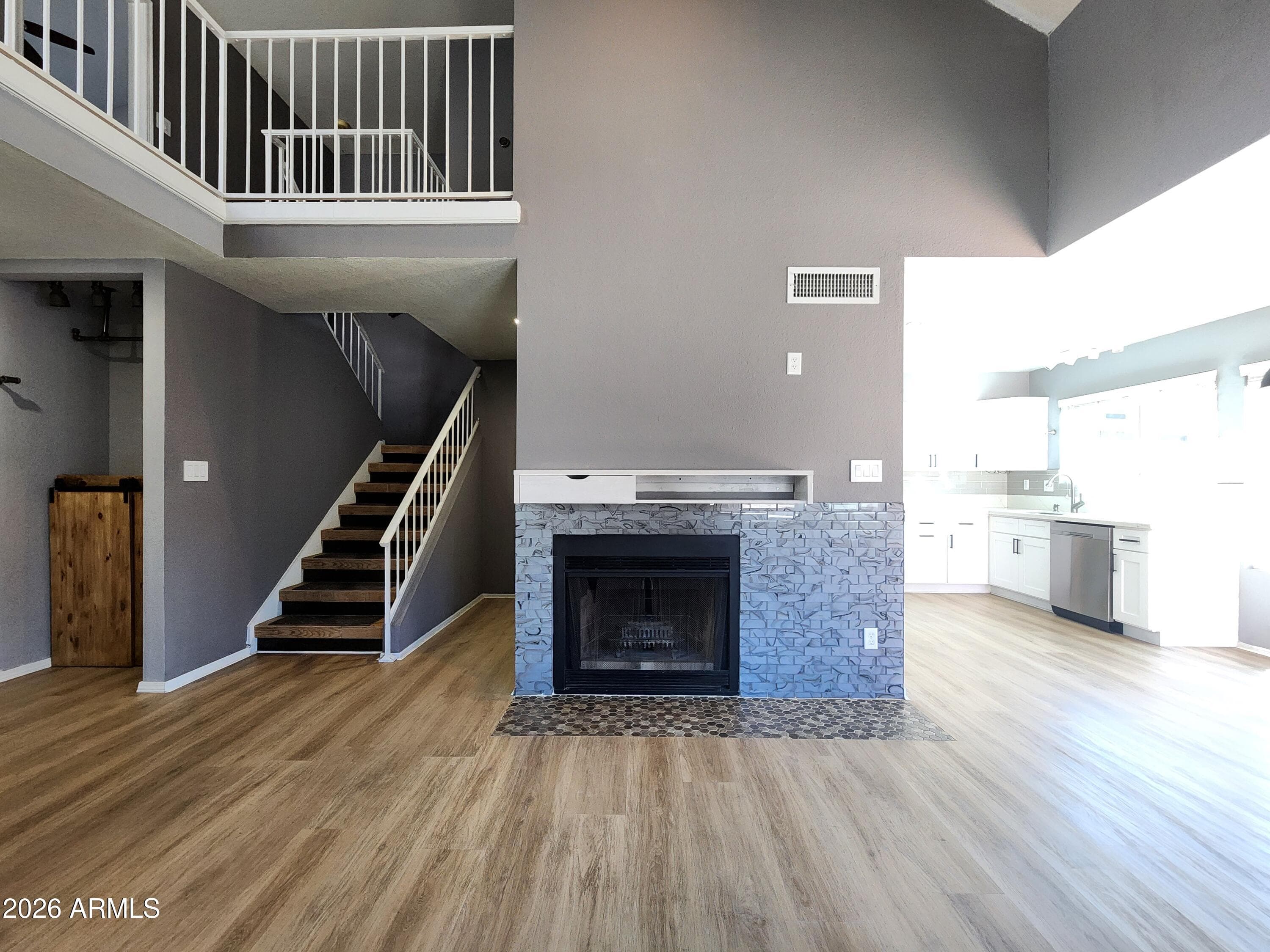 405 S SEAWYNDS BLVD - Photo 4