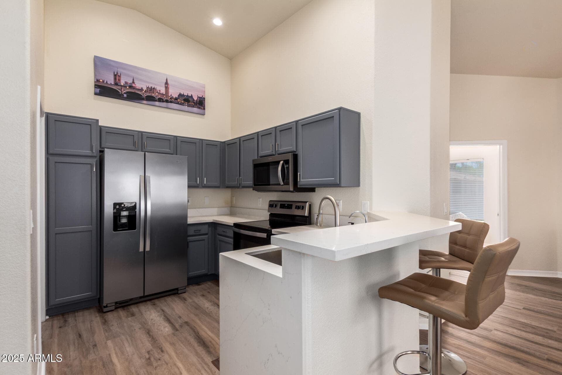 1406 W Emerald Ave 120 — photo 1