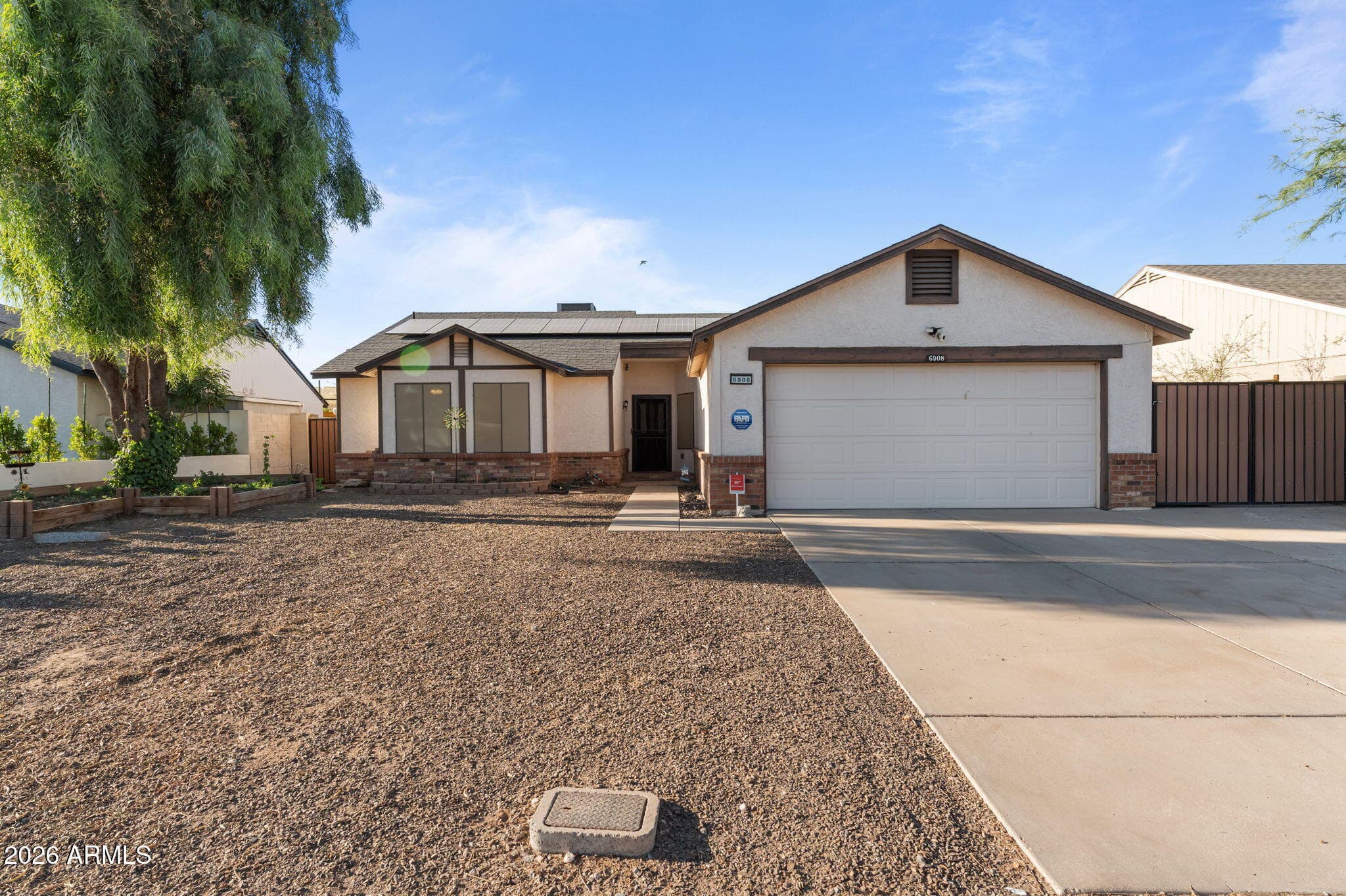 6908 W Sierra Vista Dr — photo 1